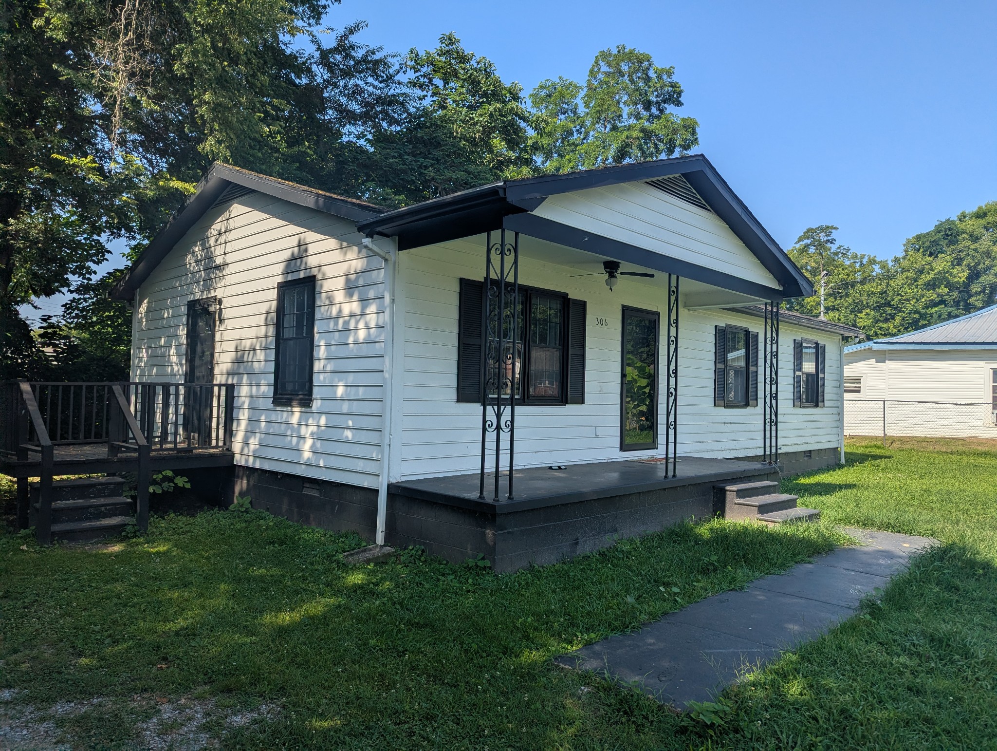 306 Hamilton St Property Photo 1