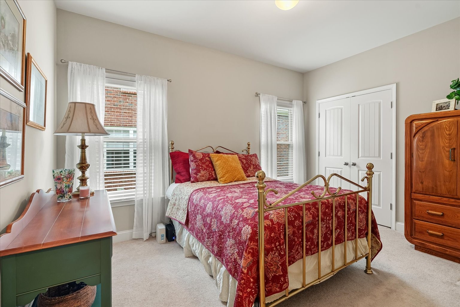 1002 Aenon Cir Property Photo 4