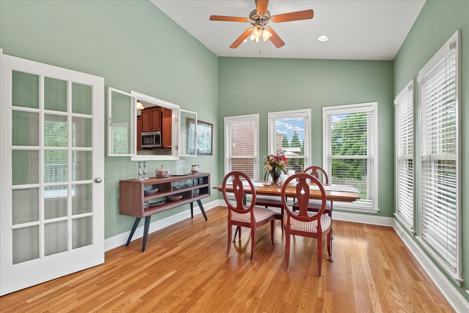 1002 Aenon Cir Property Photo 19