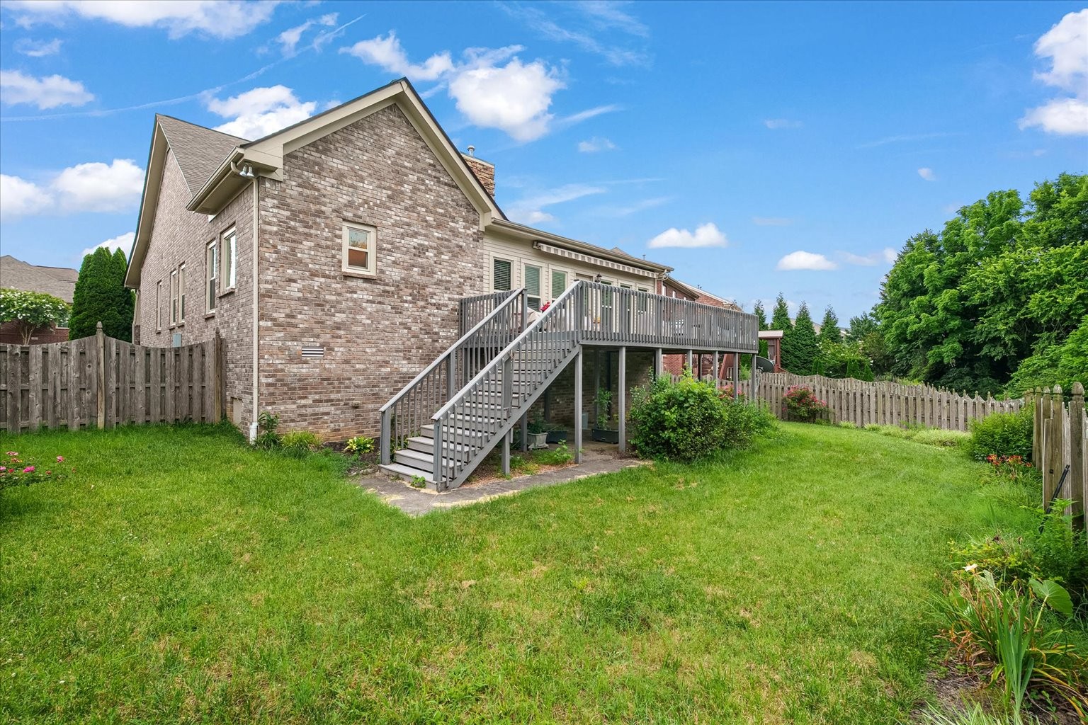 1002 Aenon Cir Property Photo 33