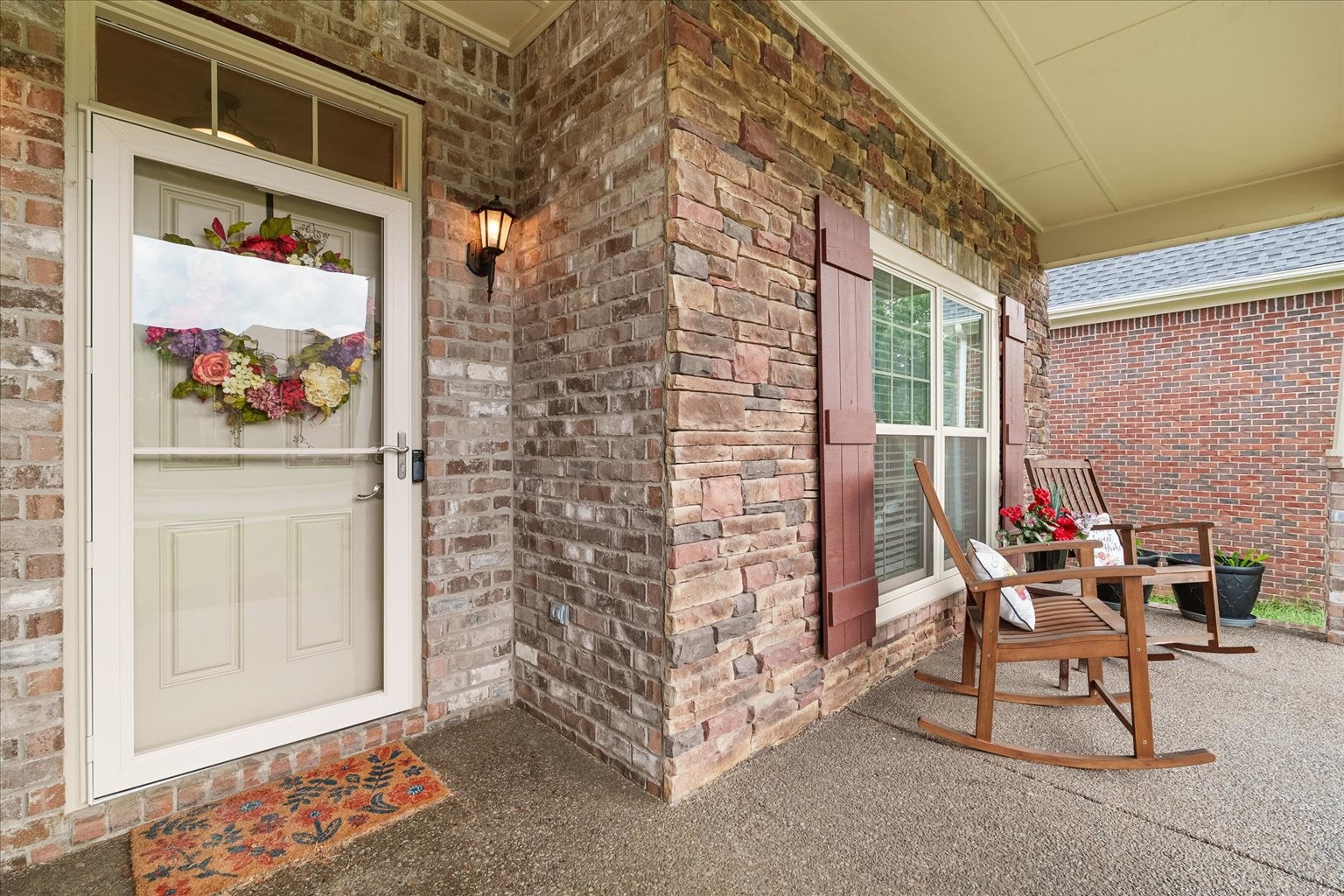 1002 Aenon Cir Property Photo 36