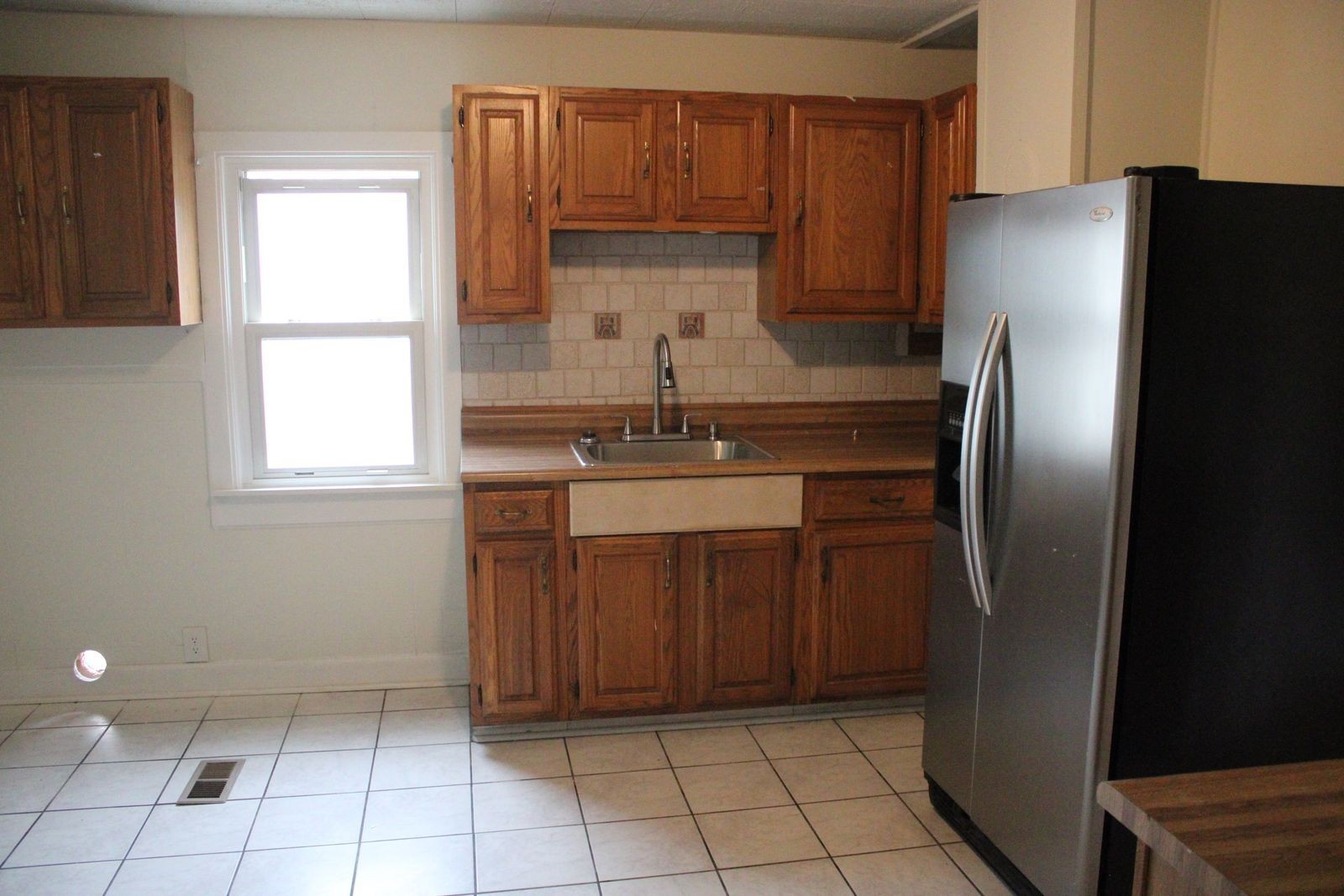 76 Elberta St Property Photo 12