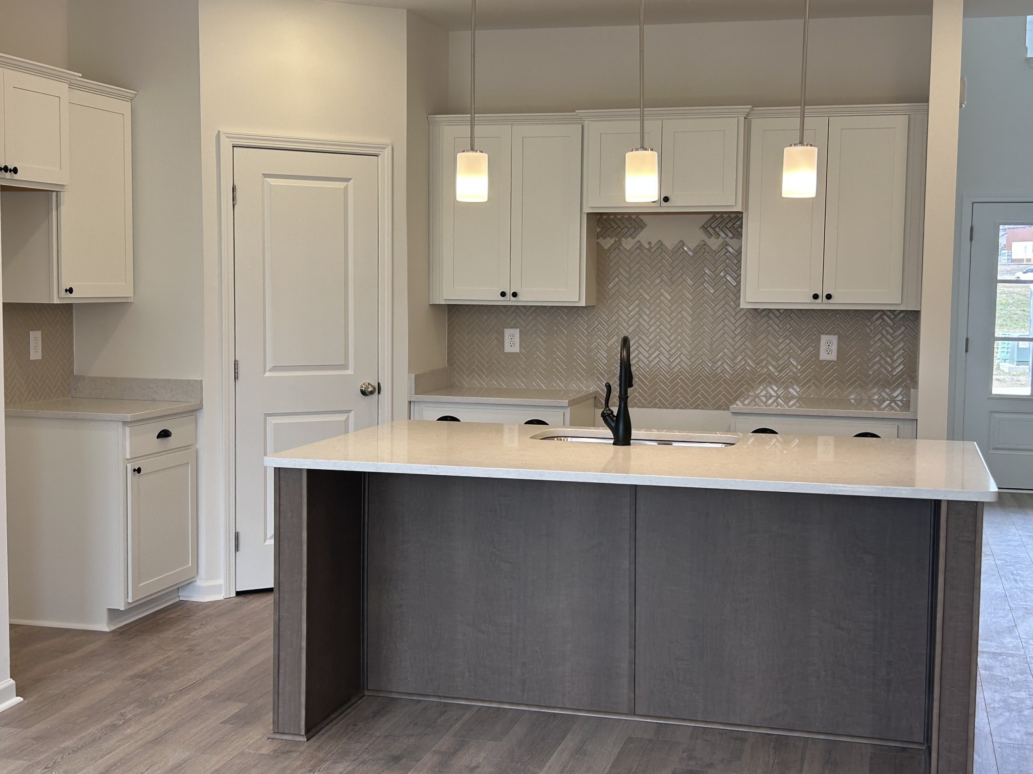 5109 Pace Park Cir Property Photo 7