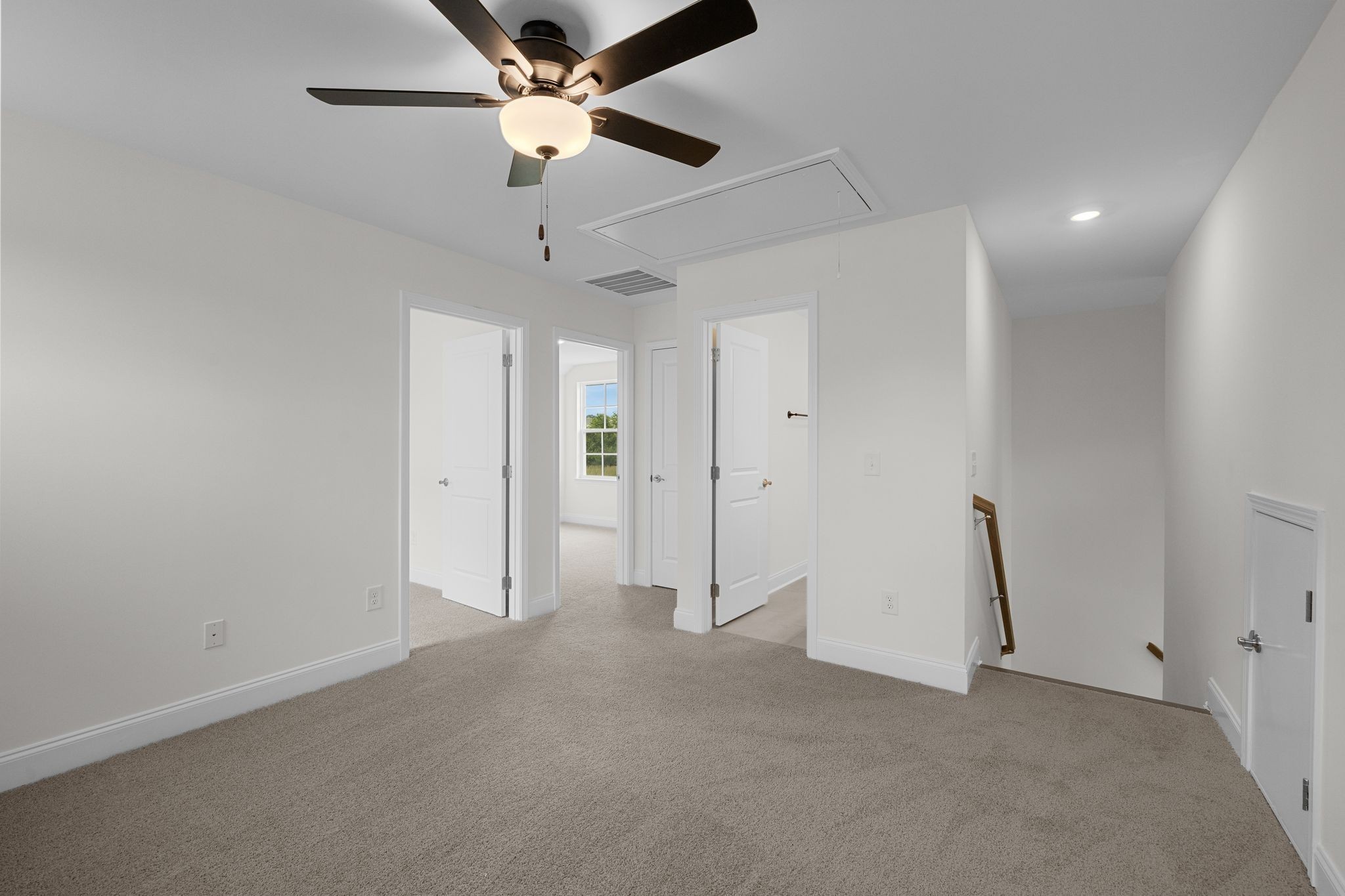 327 Caxton Alley Property Photo 22