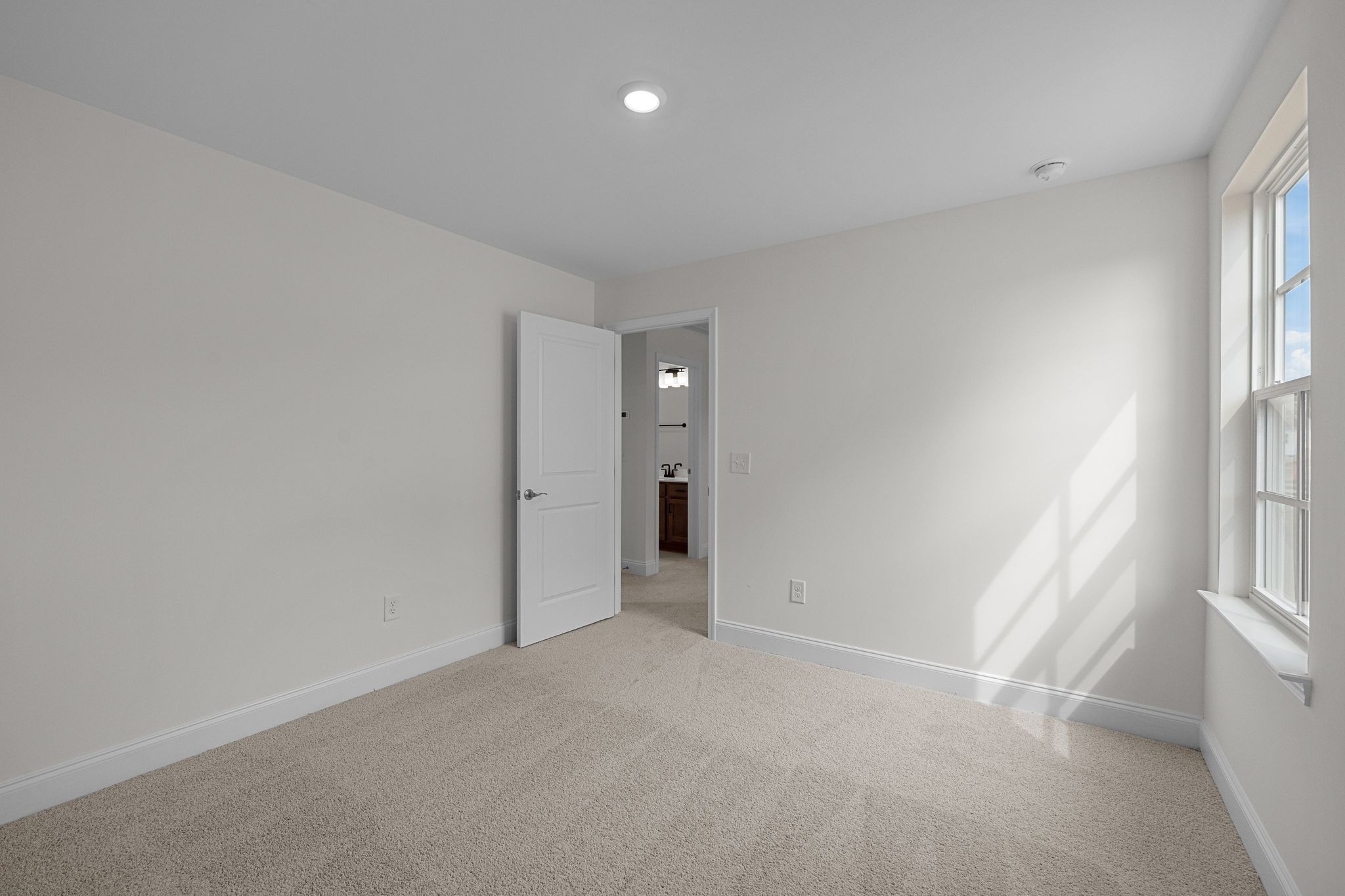 327 Caxton Alley Property Photo 24