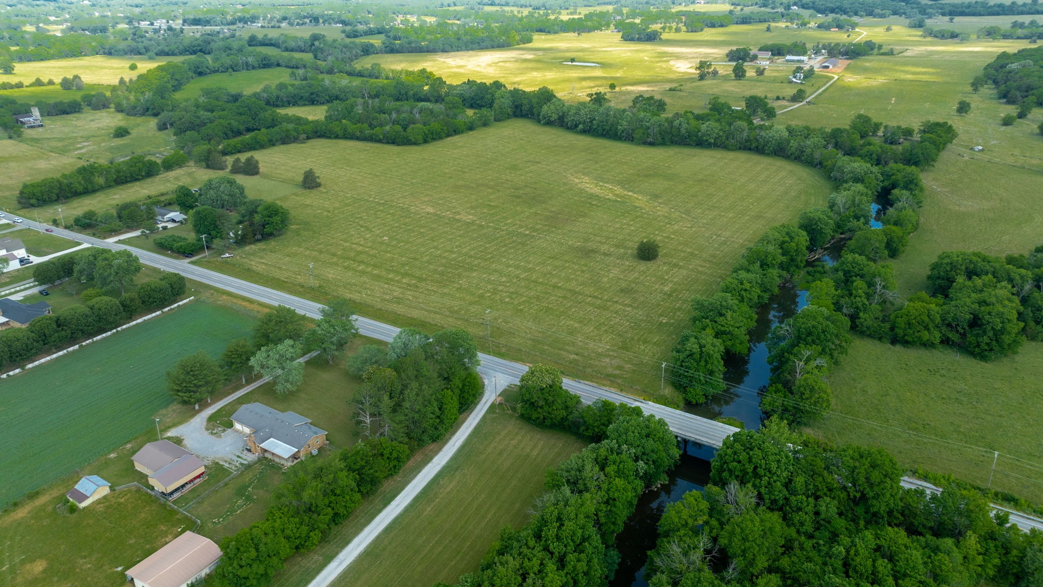 2393 Trousdale Ferry Pike Property Photo 1