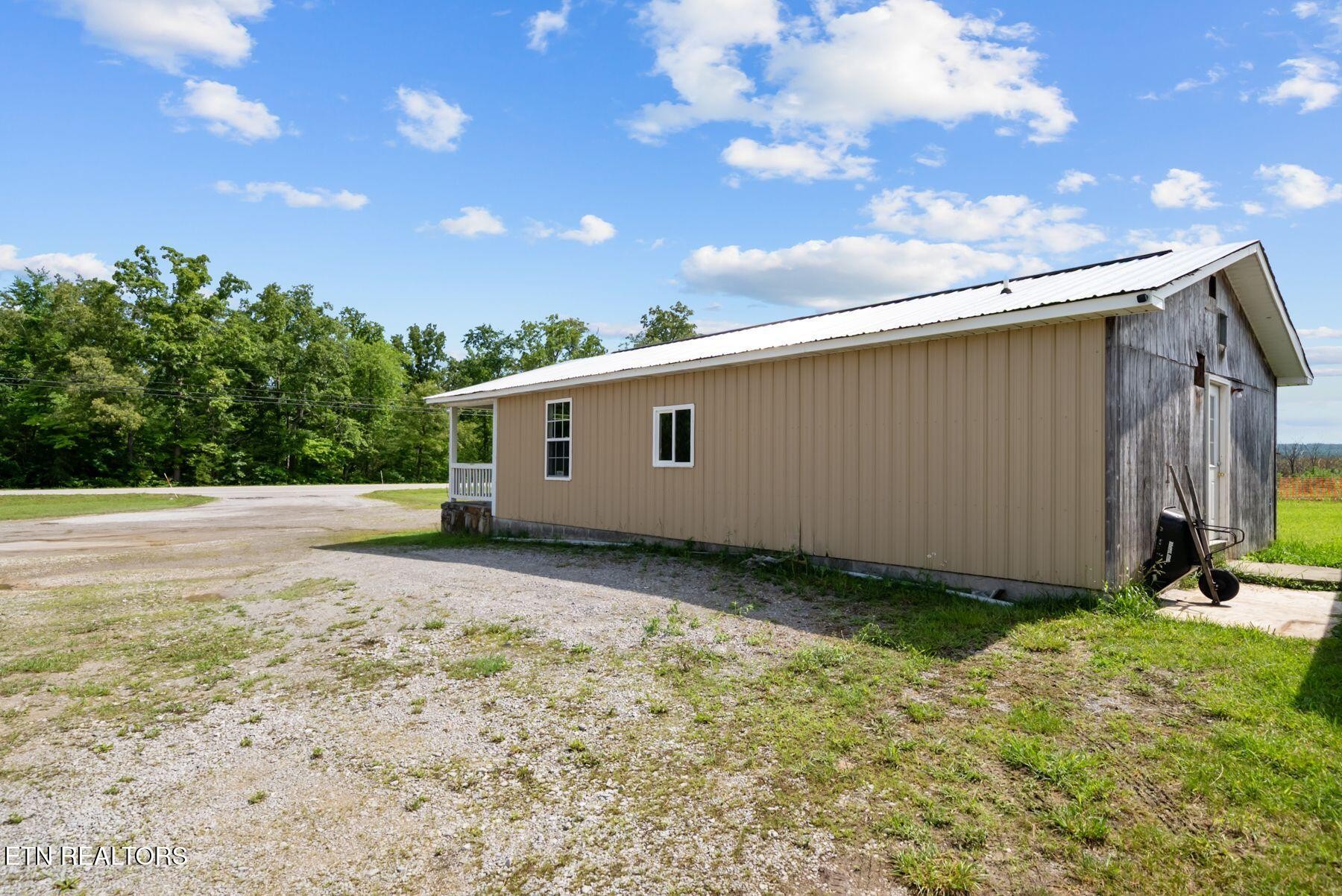 1424 Bellview Rd Property Photo 3