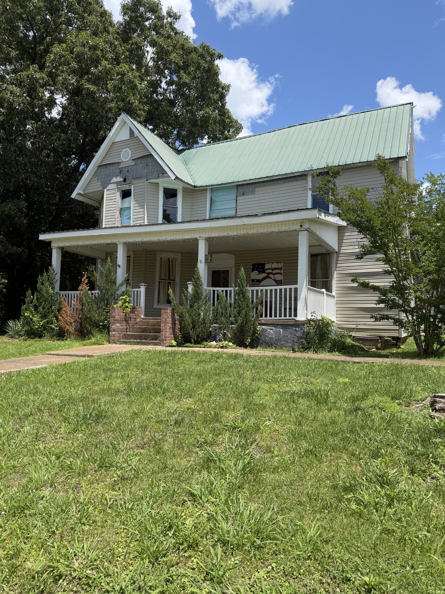115 Cherry St Property Photo 2
