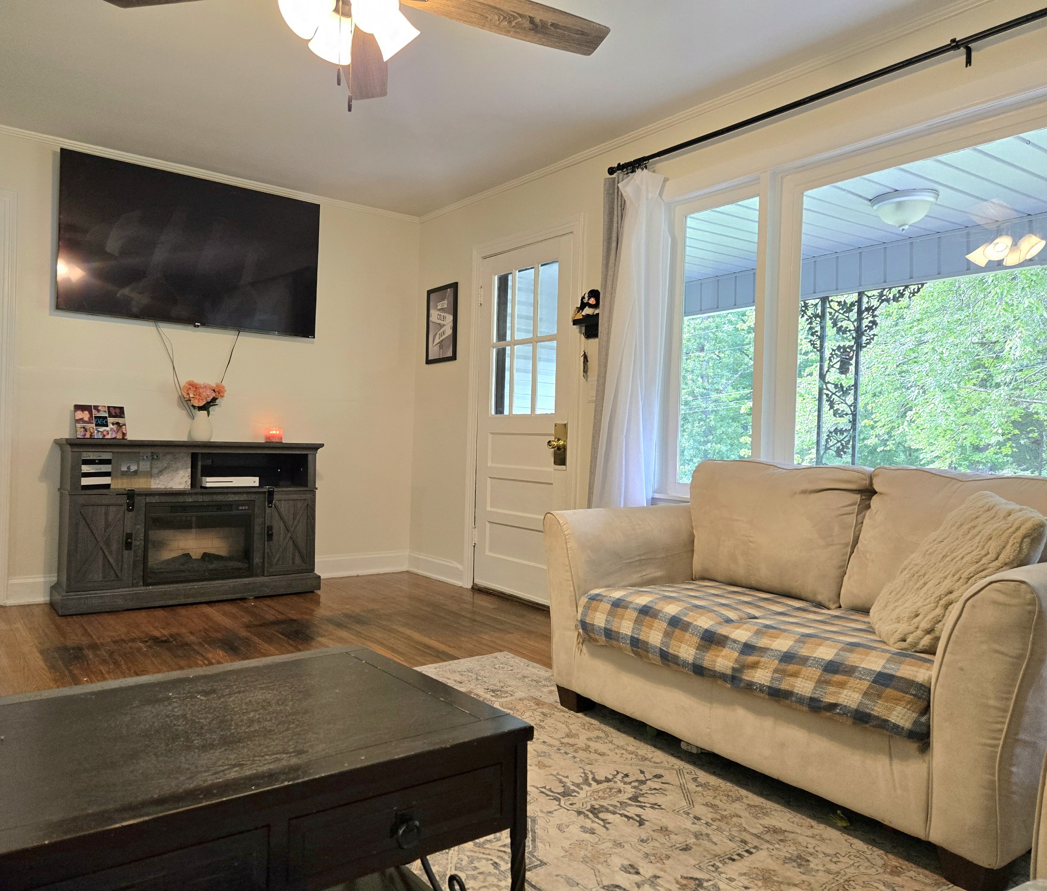 90 Wren Ave Property Photo 5