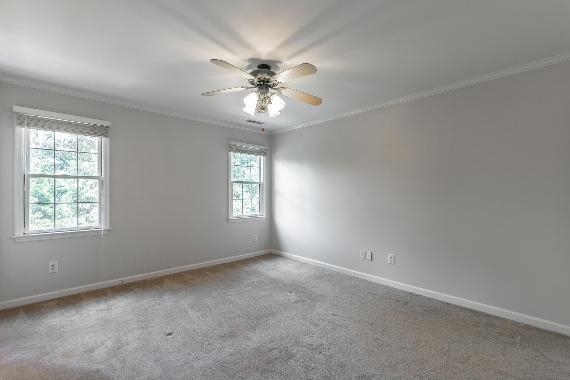 44 S Links Drive Property Photo 38