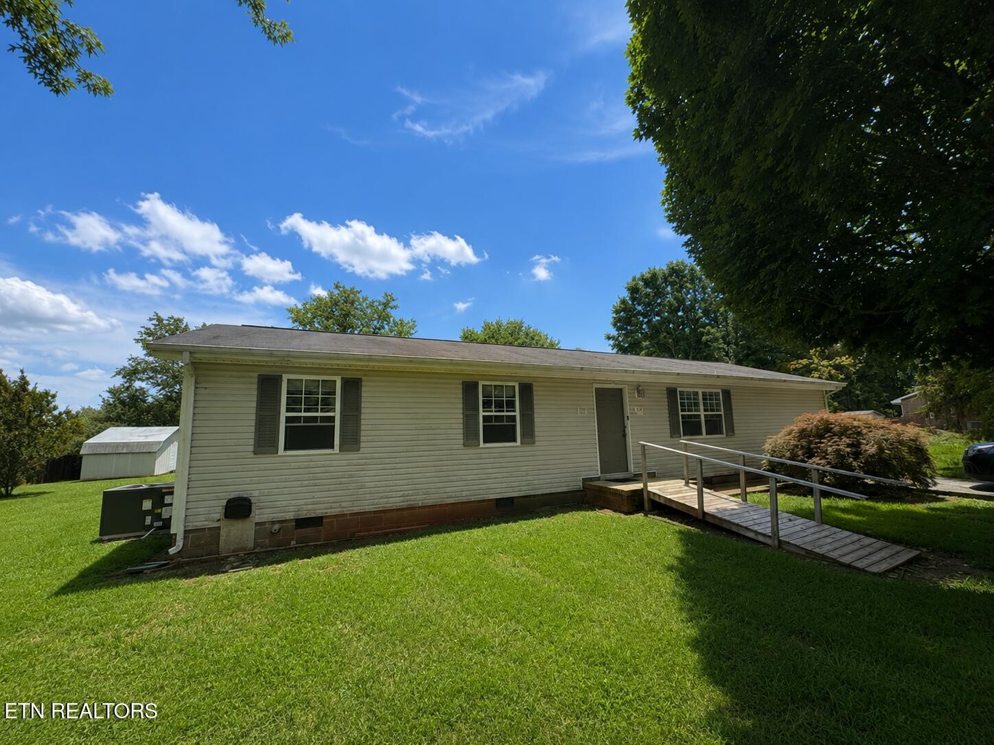 119 Cherokee Circle Property Photo 1