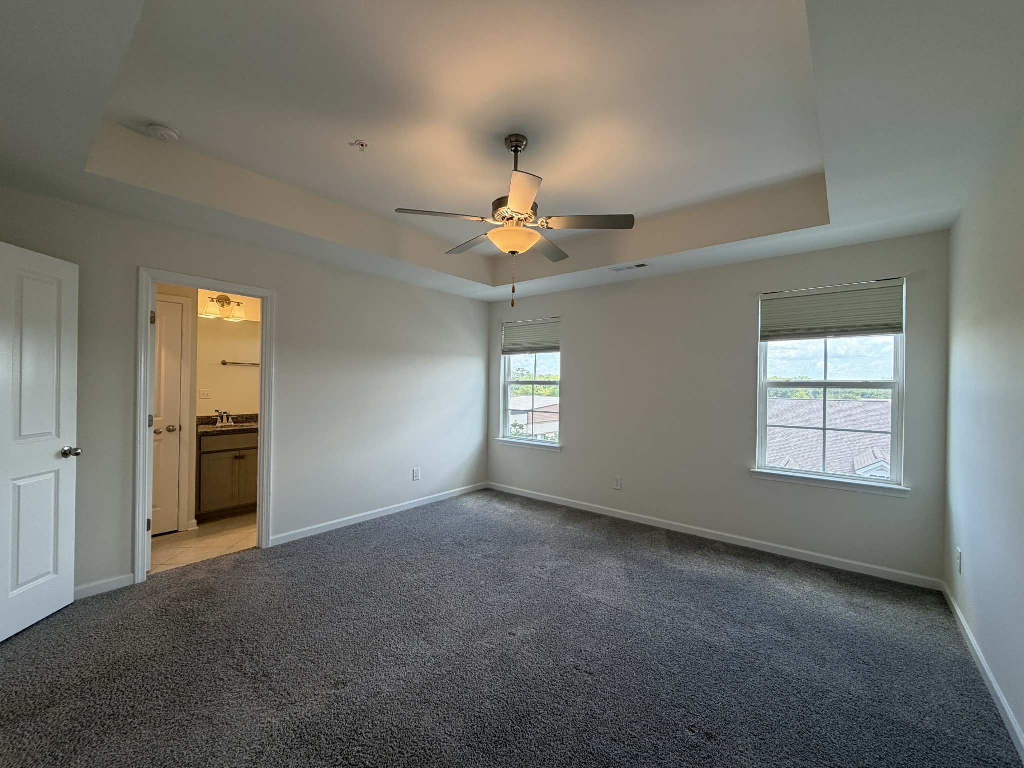 200 Kinsale Dr Property Photo 4