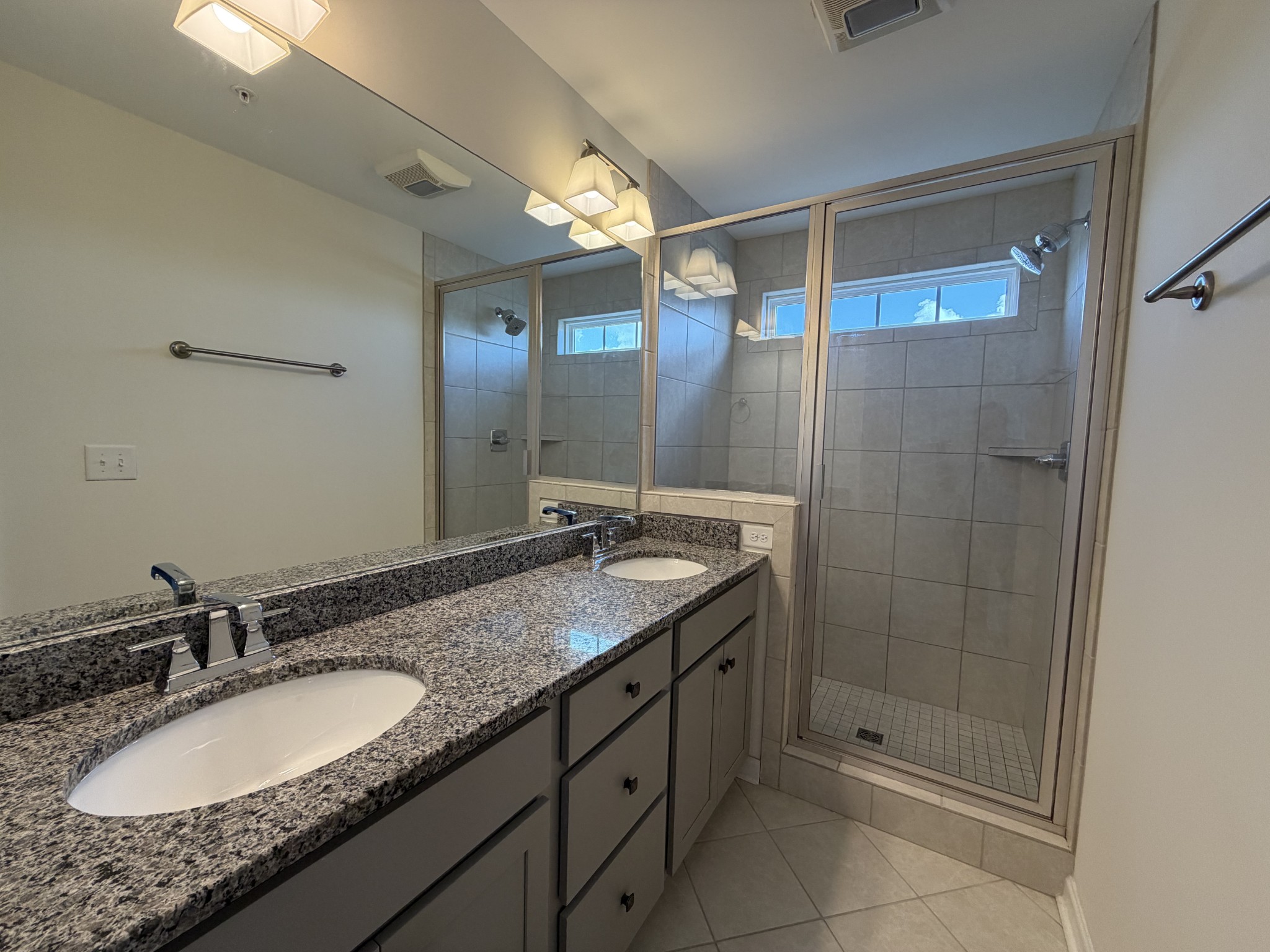 200 Kinsale Dr Property Photo 12