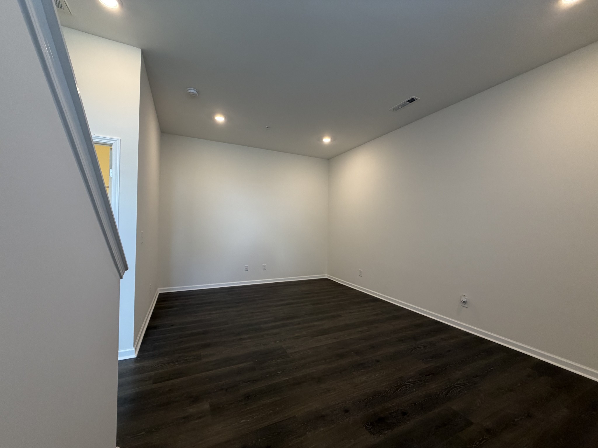 200 Kinsale Dr Property Photo 16