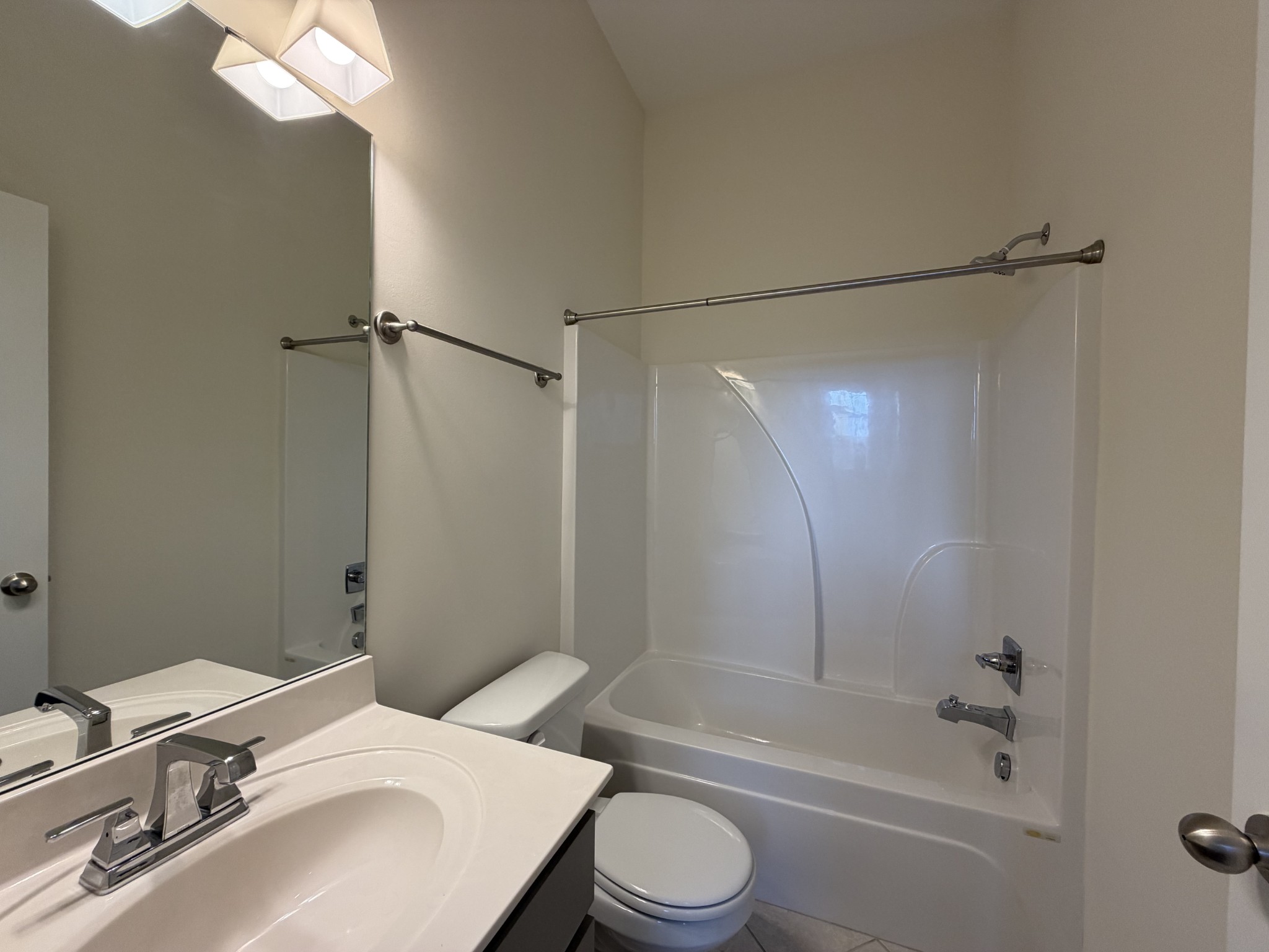 200 Kinsale Dr Property Photo 18
