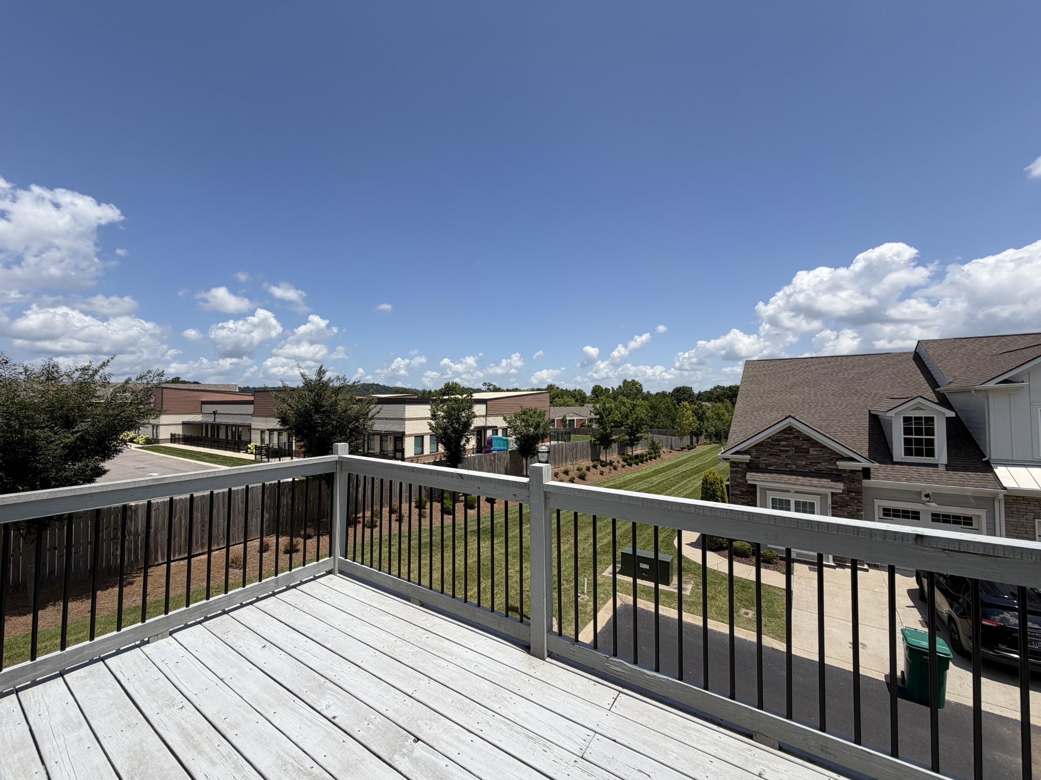 200 Kinsale Dr Property Photo 23