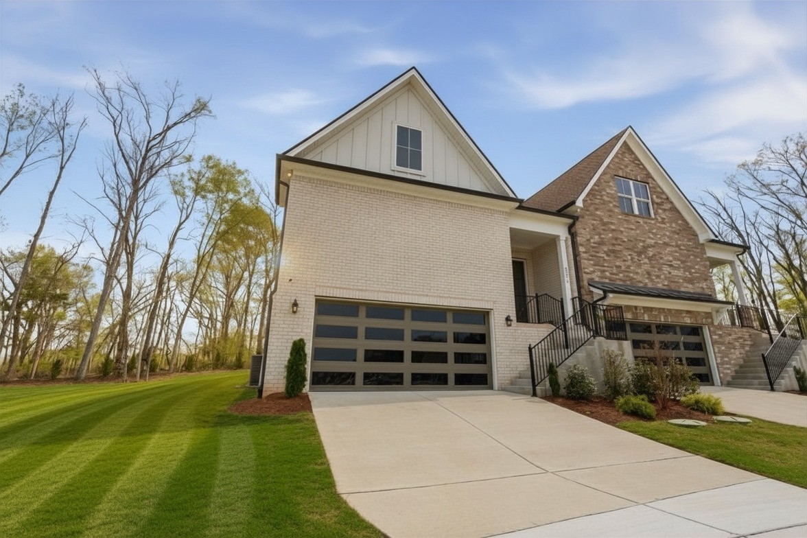 3072 Wiltshire Park Pl Property Photo 1
