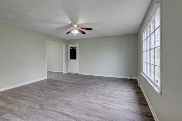 204 Hazelnut Ct Property Photo 2
