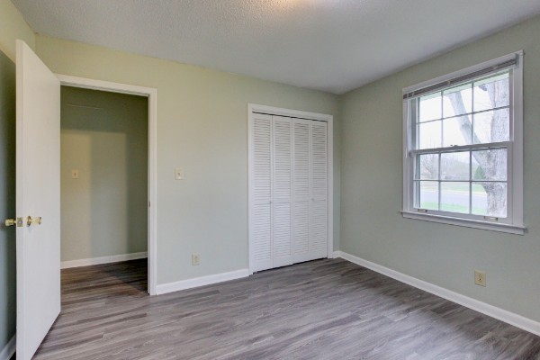 204 Hazelnut Ct Property Photo 6