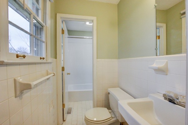 204 Hazelnut Ct Property Photo 7