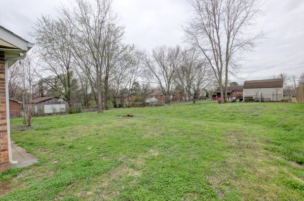 204 Hazelnut Ct Property Photo 8