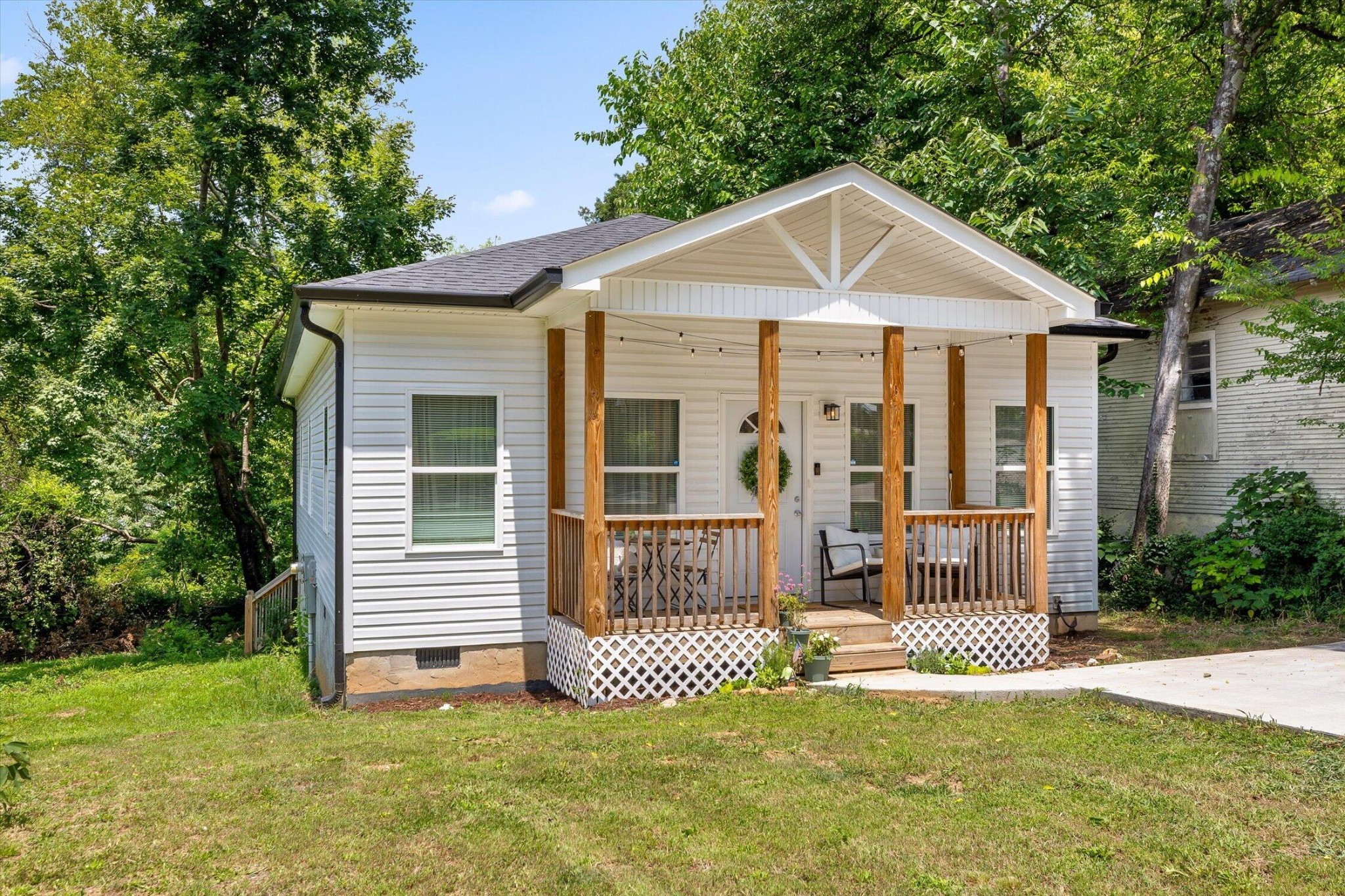 3303 Taylor Street Property Photo 1