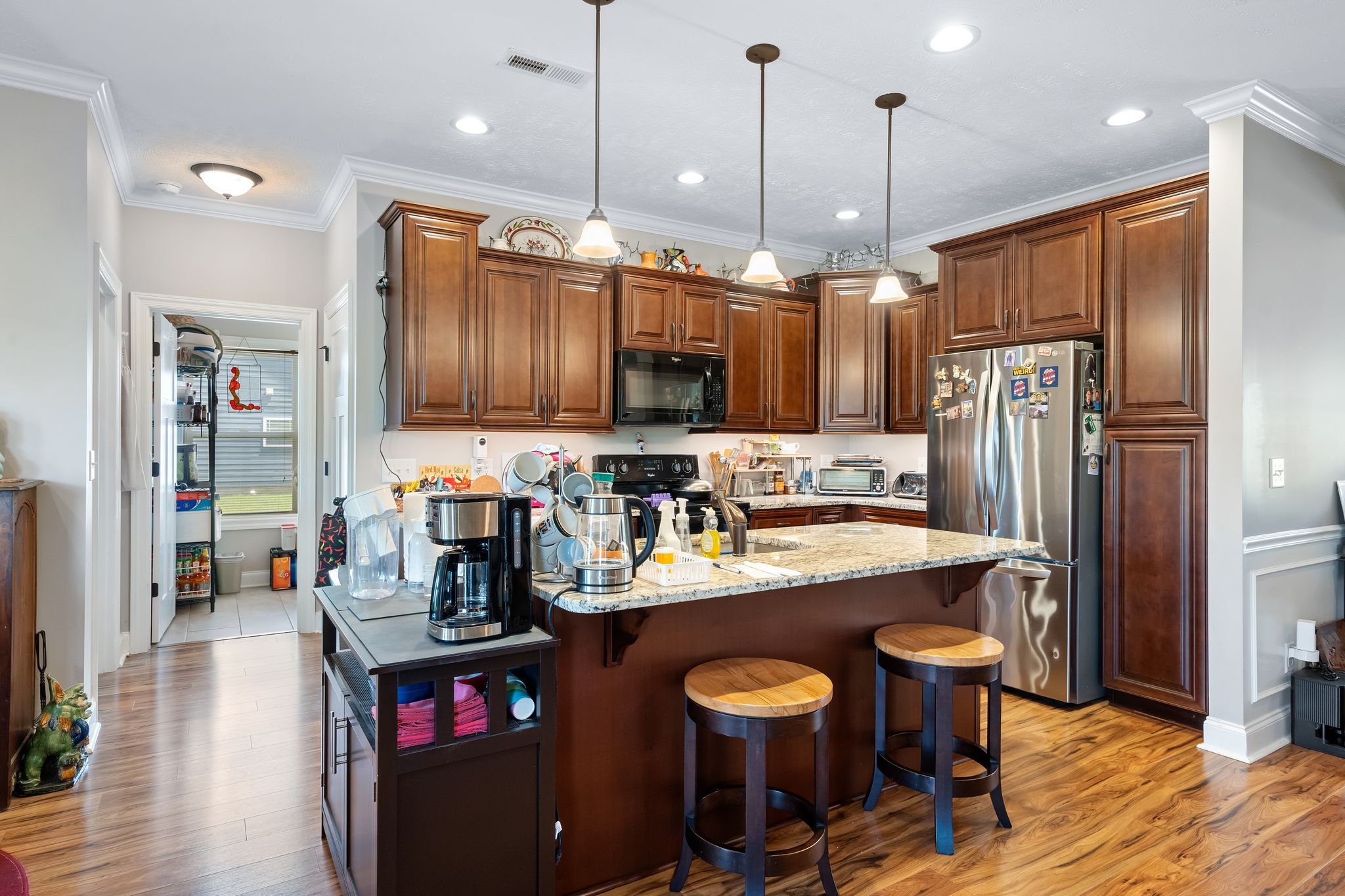 669 Laurel Ln Property Photo 13