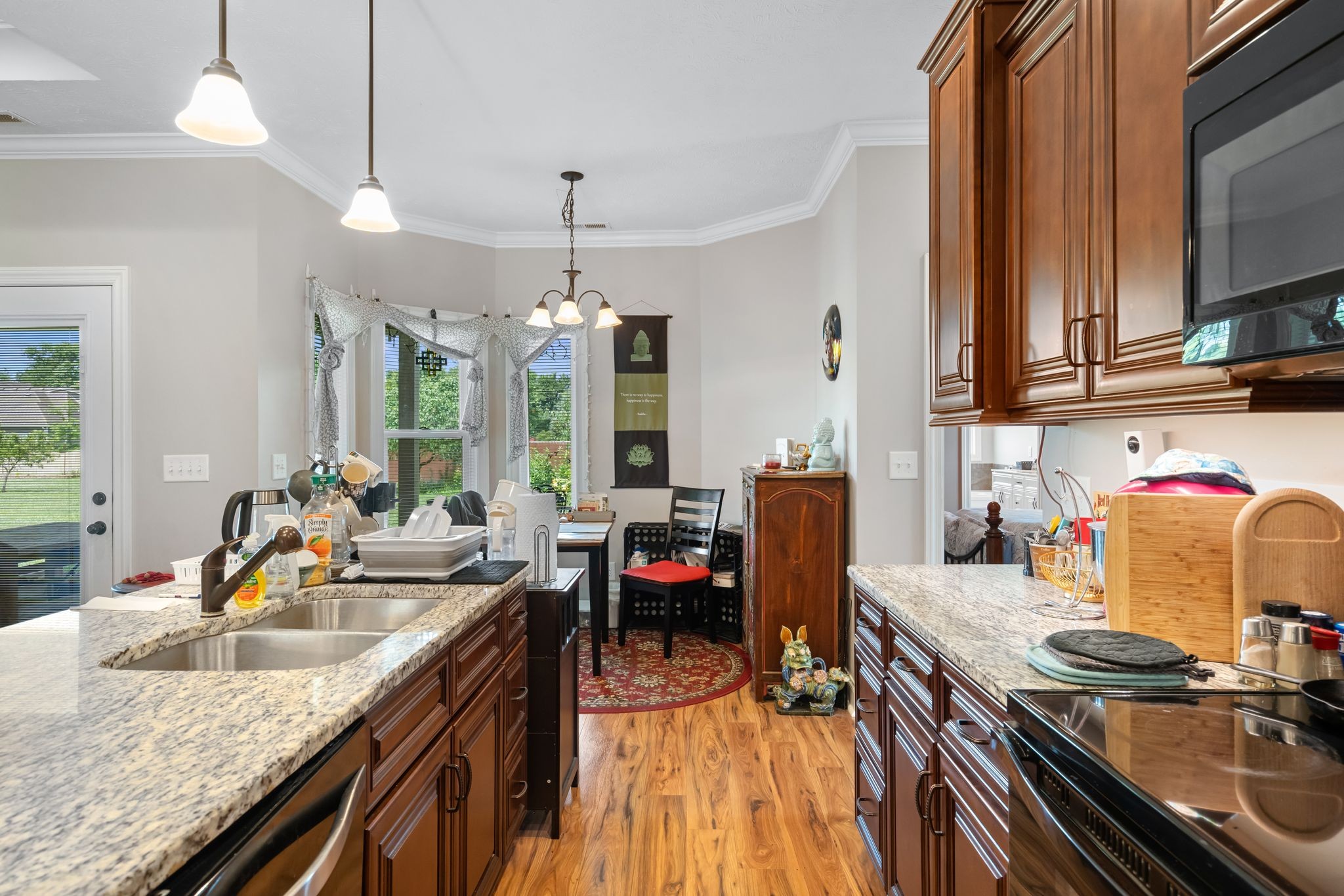 669 Laurel Ln Property Photo 16