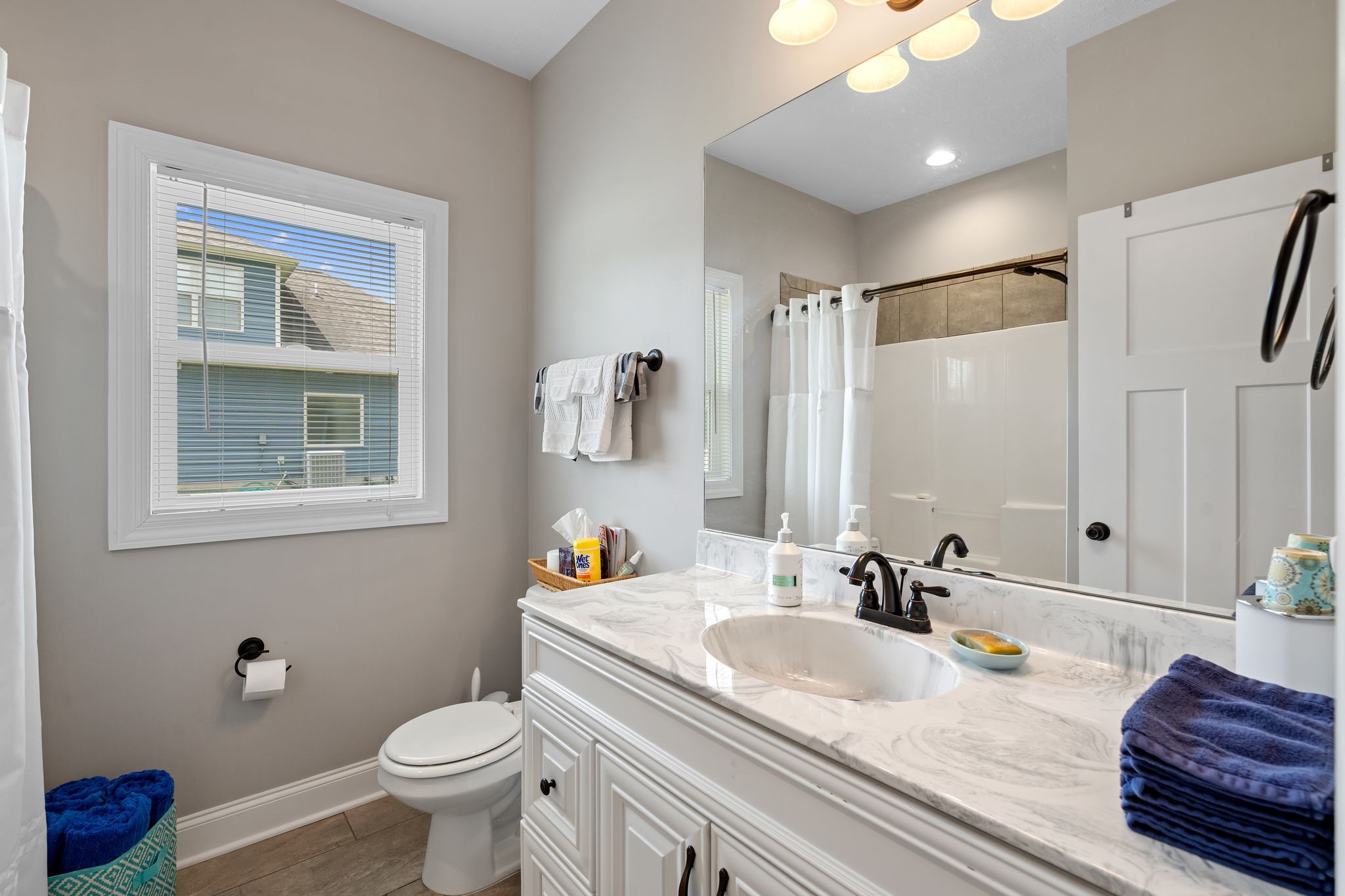 669 Laurel Ln Property Photo 27