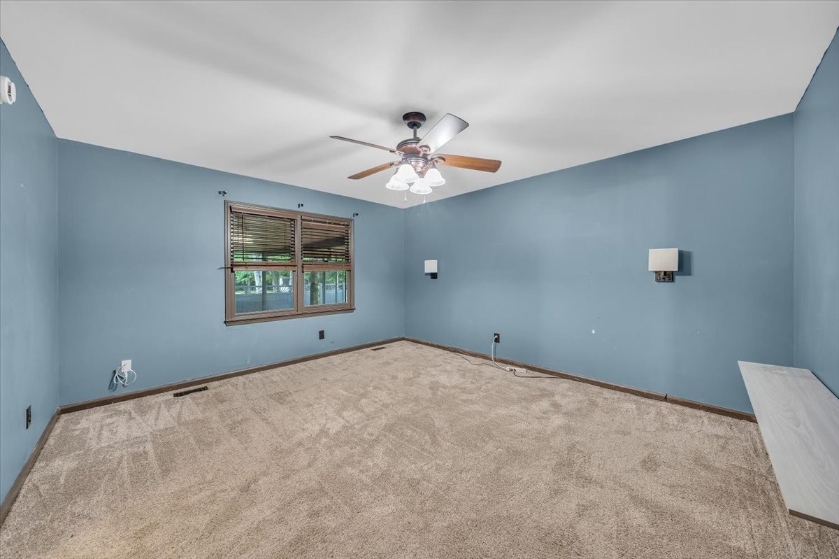 415 Whitney Dr Property Photo 30
