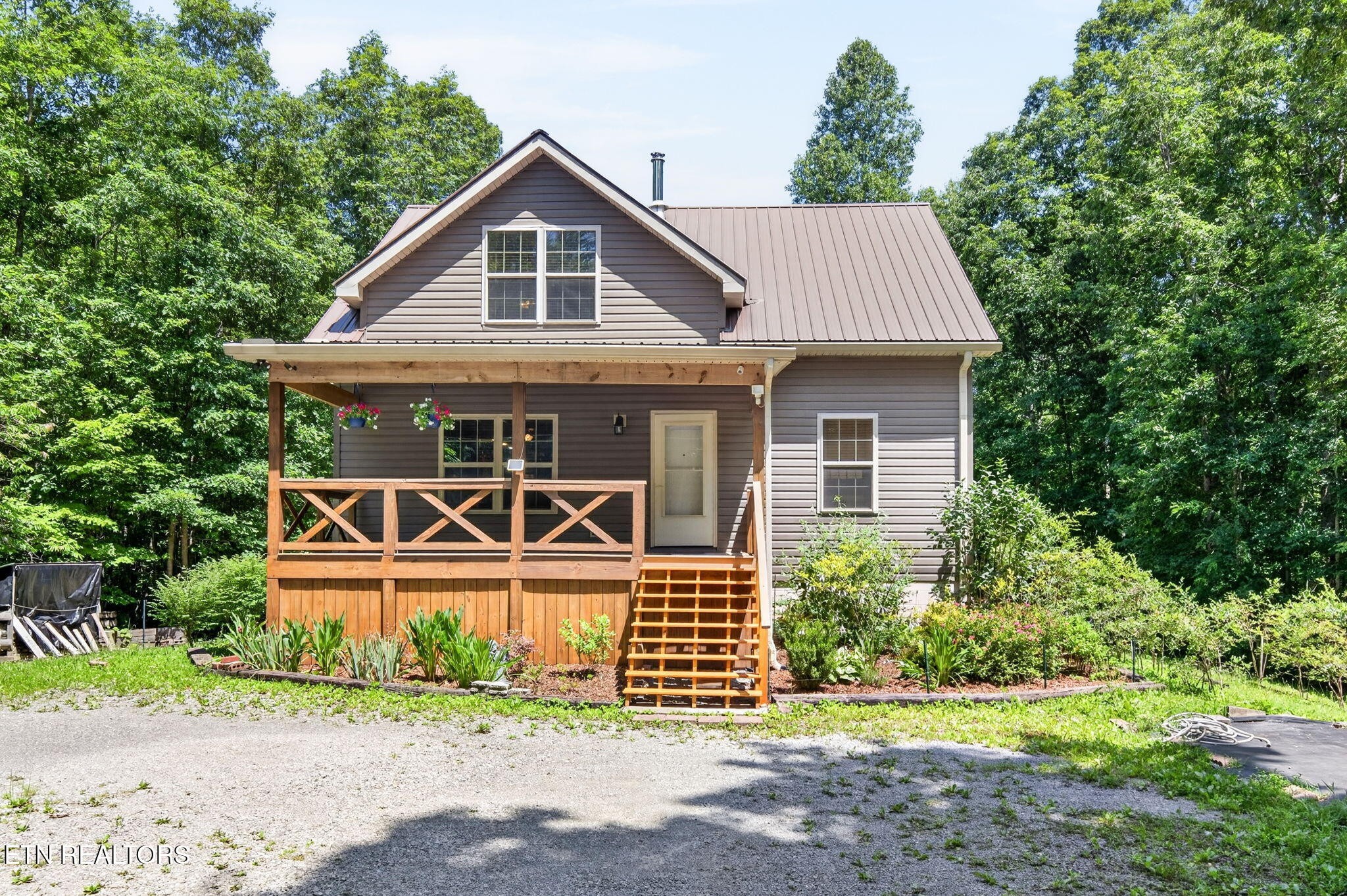 1007 Parkstown Ext Property Photo 1