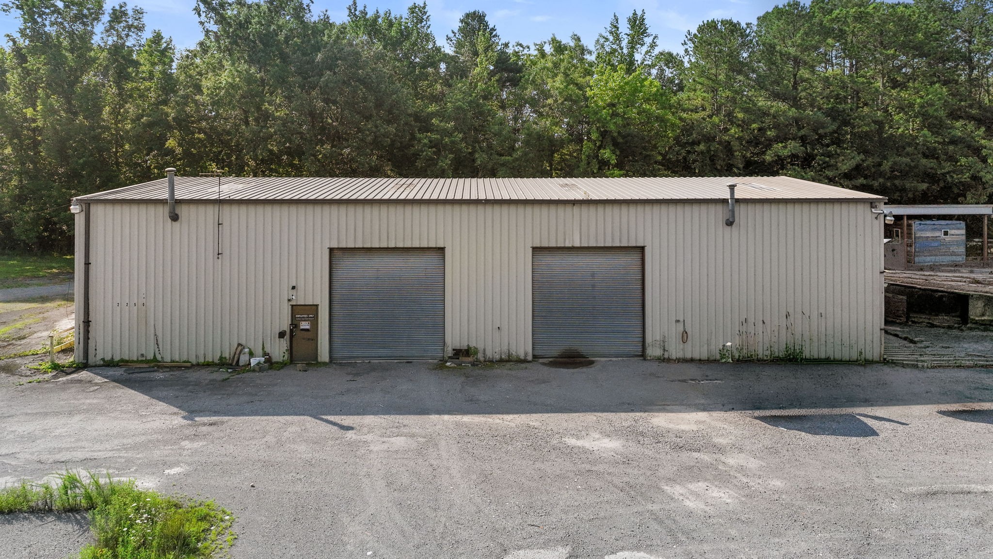 2249 N Jackson St Property Photo 8