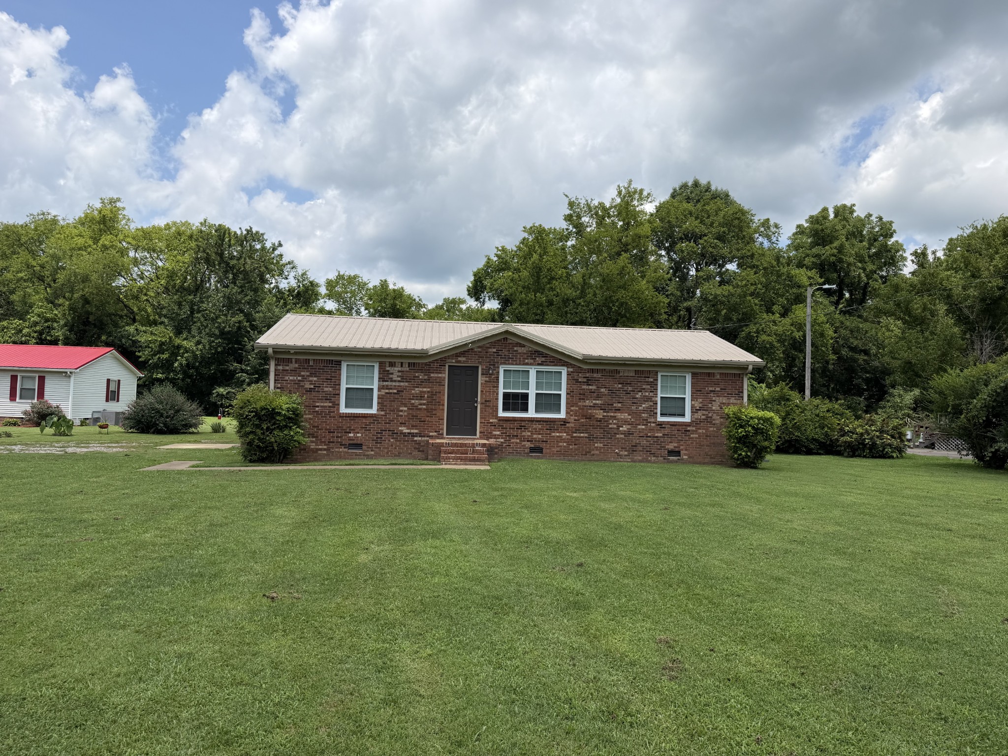 1365 Meadowbrook Dr Property Photo 1