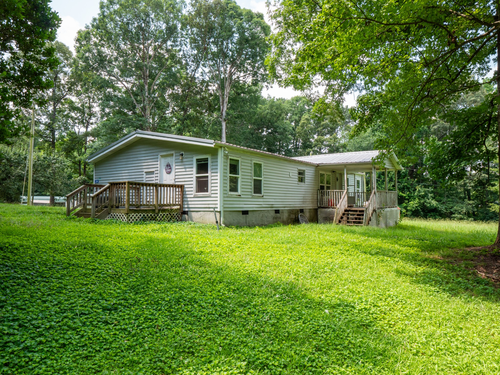 240 Cudd Rd Property Photo 1