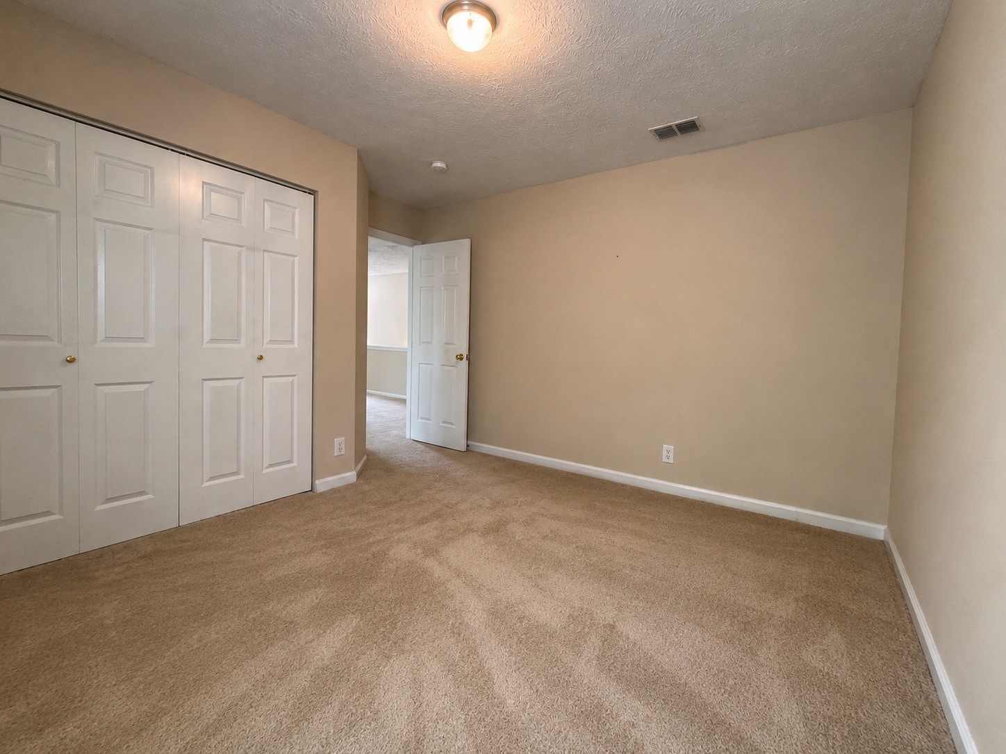 1011 Bradford Park Rd Property Photo 8
