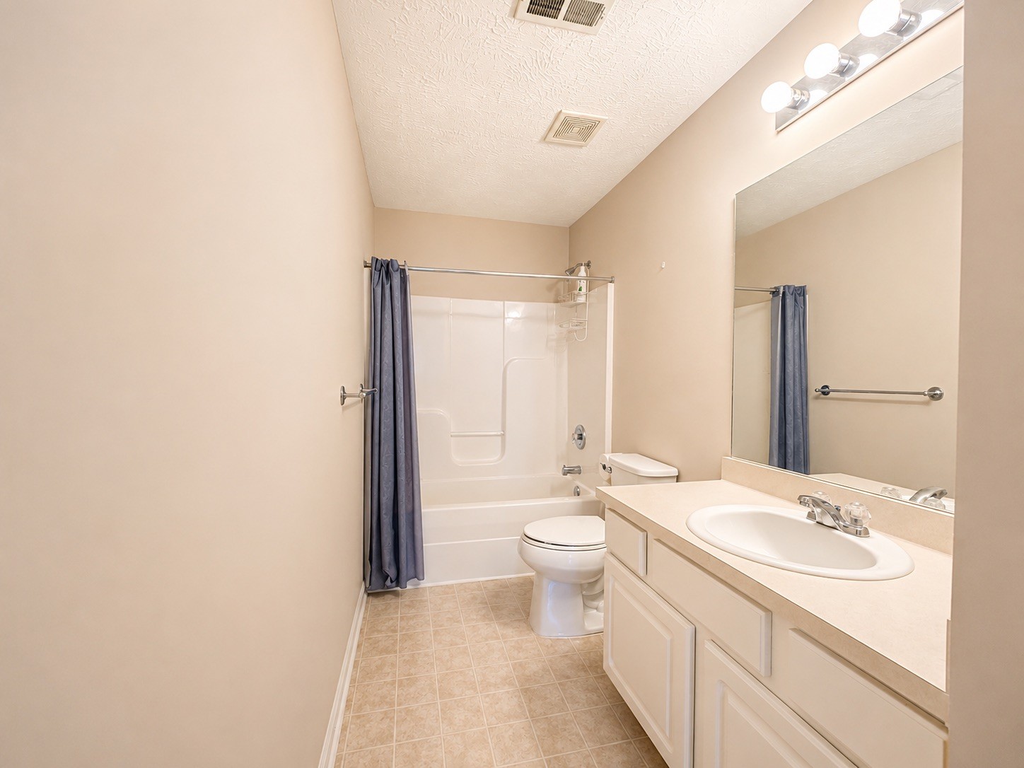 1011 Bradford Park Rd Property Photo 9