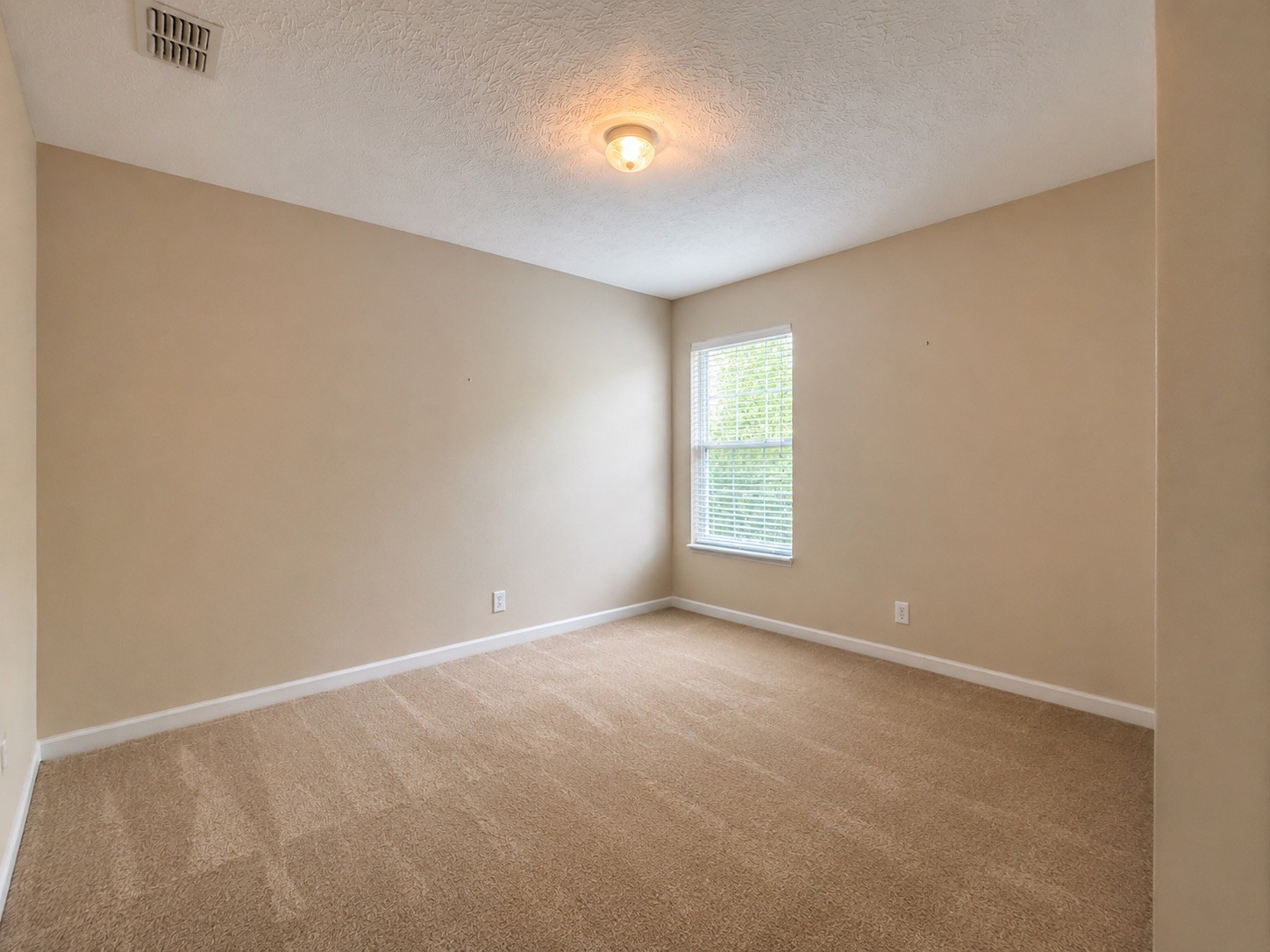 1011 Bradford Park Rd Property Photo 14