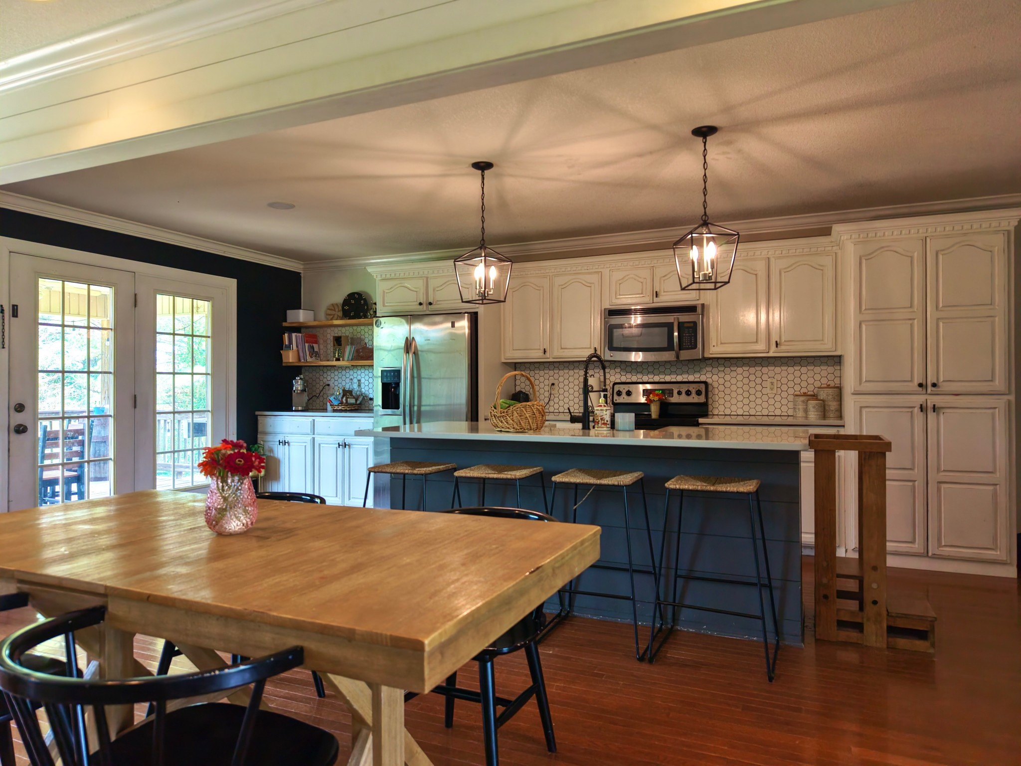 410 Eells St Property Photo 18