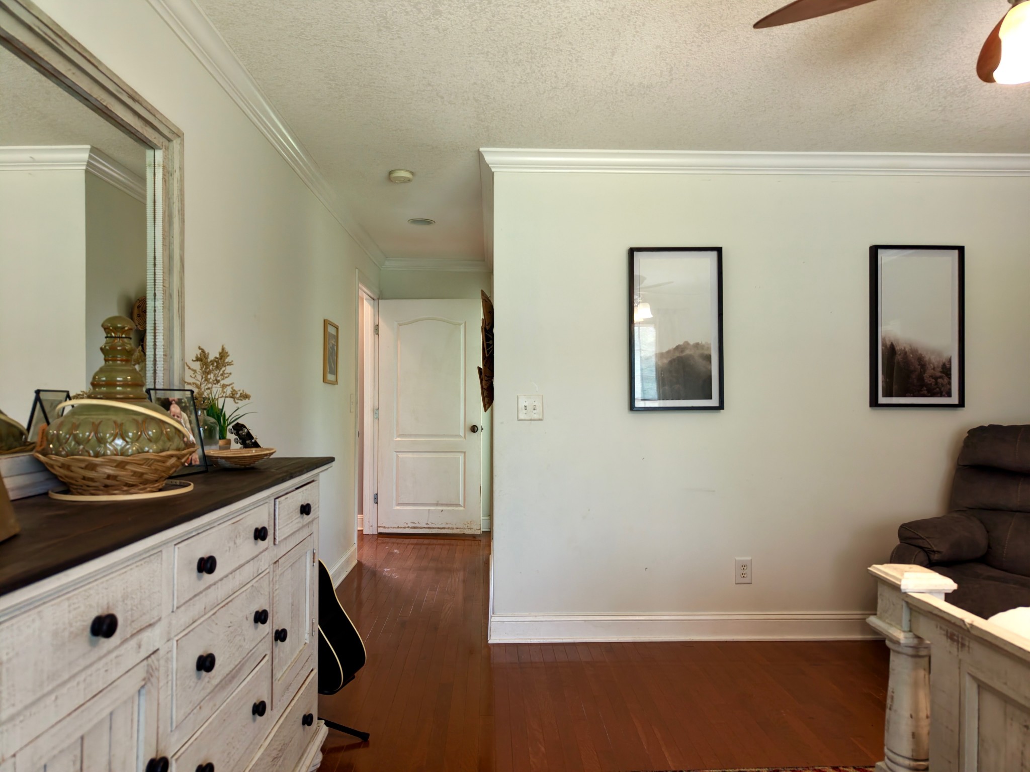 410 Eells St Property Photo 23