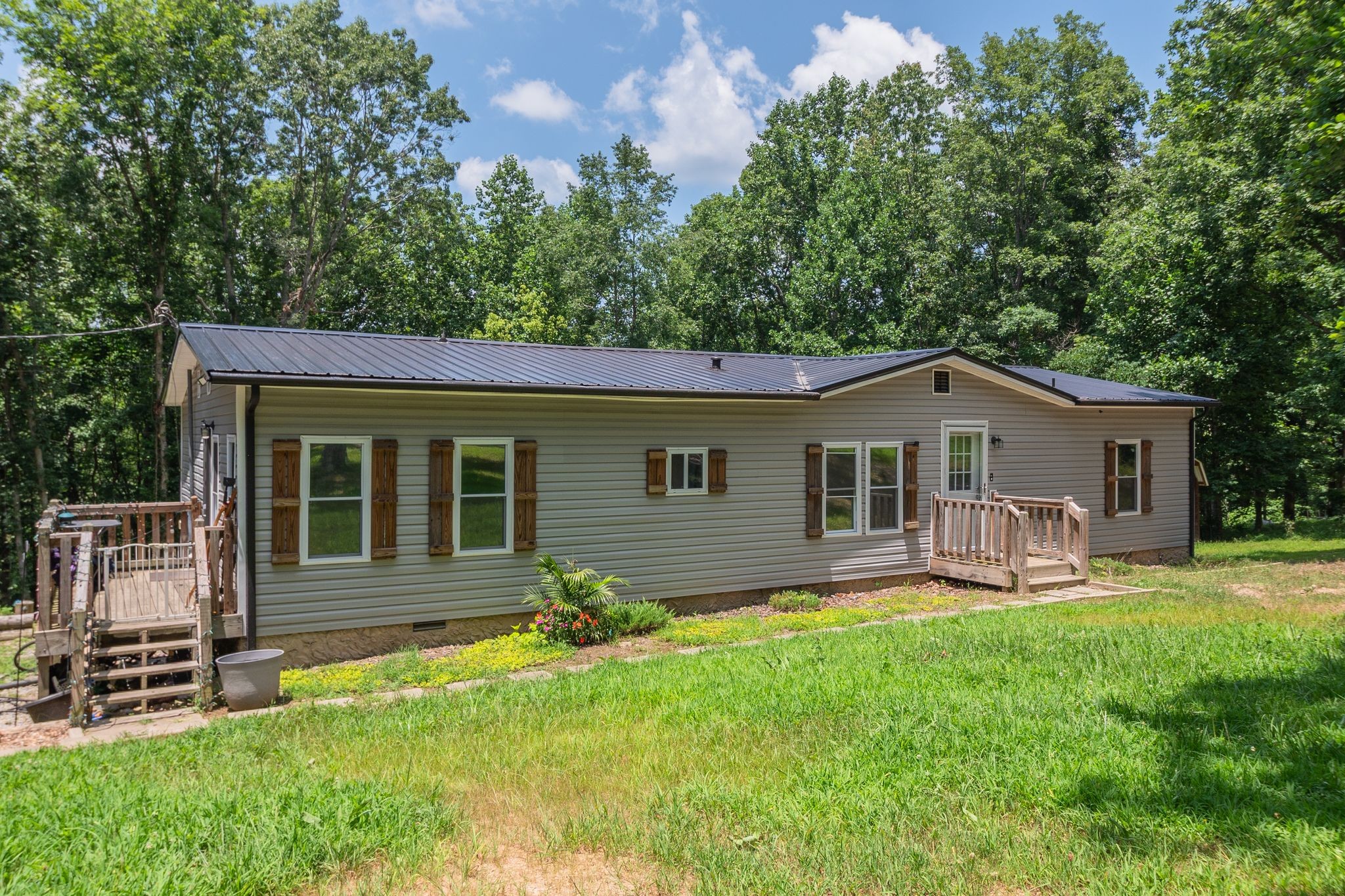 1075 Overlook Trl Property Photo 1