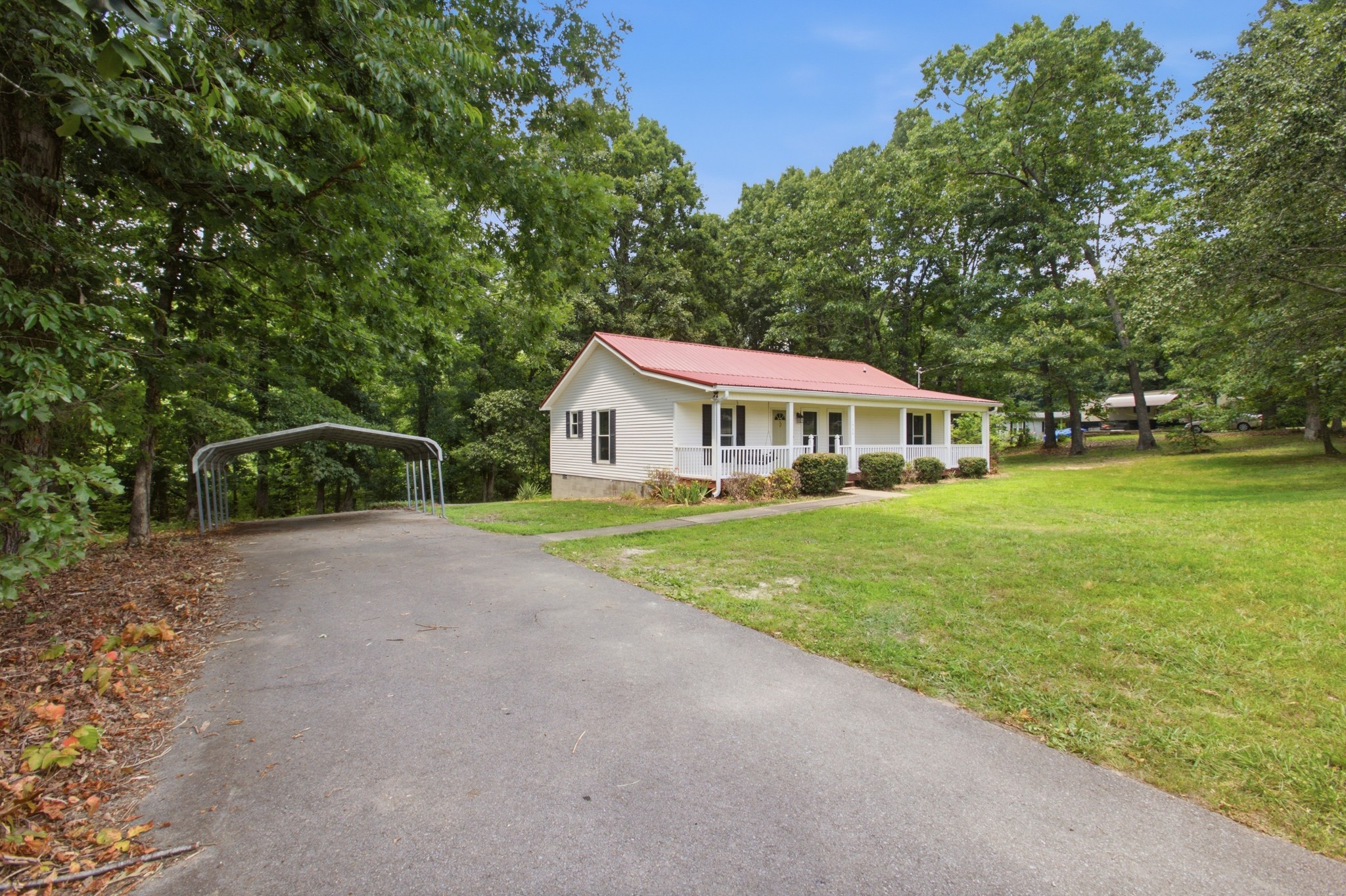 1466 W Grab Creek Rd Property Photo 2