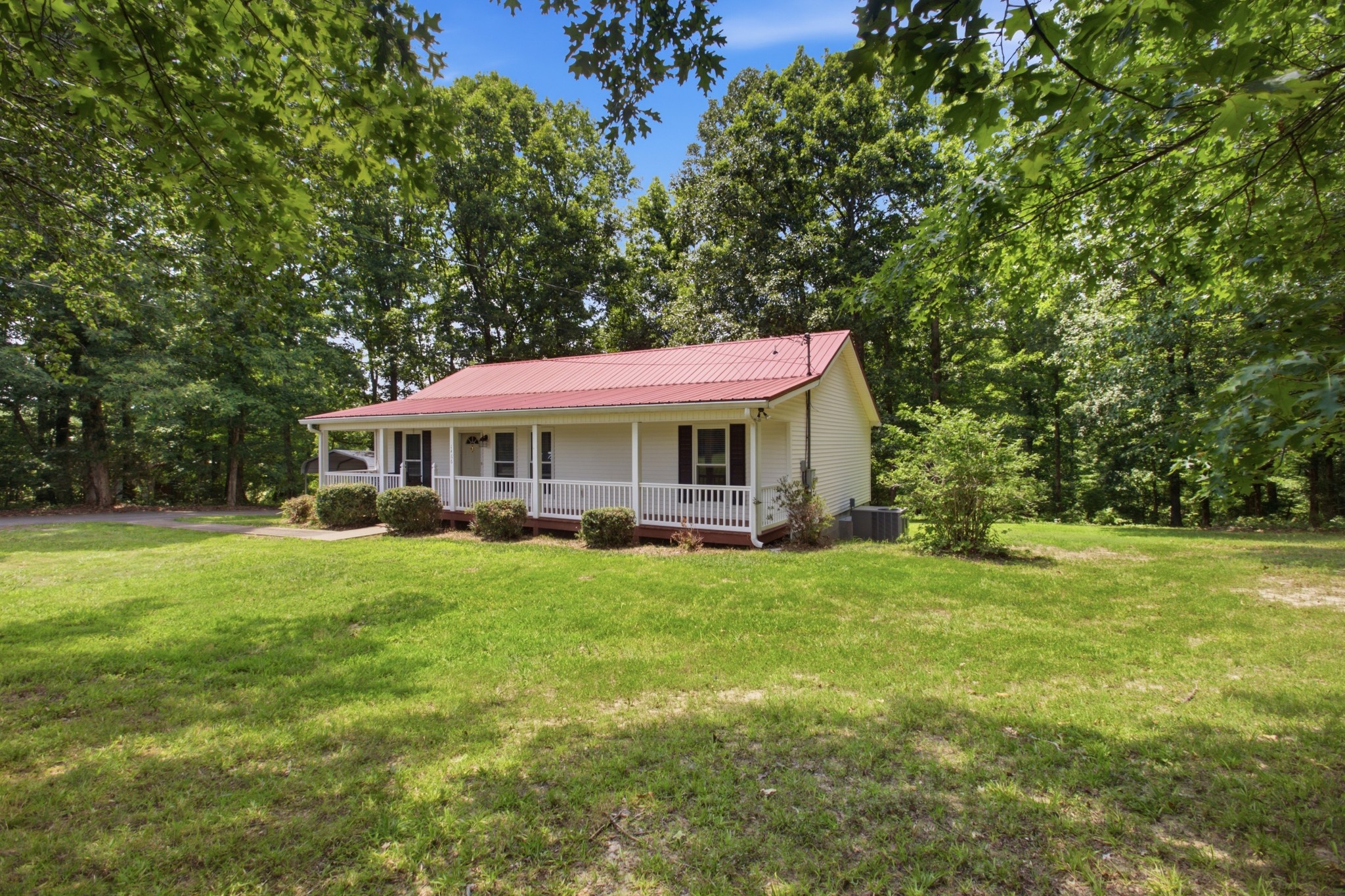 1466 W Grab Creek Rd Property Photo 3