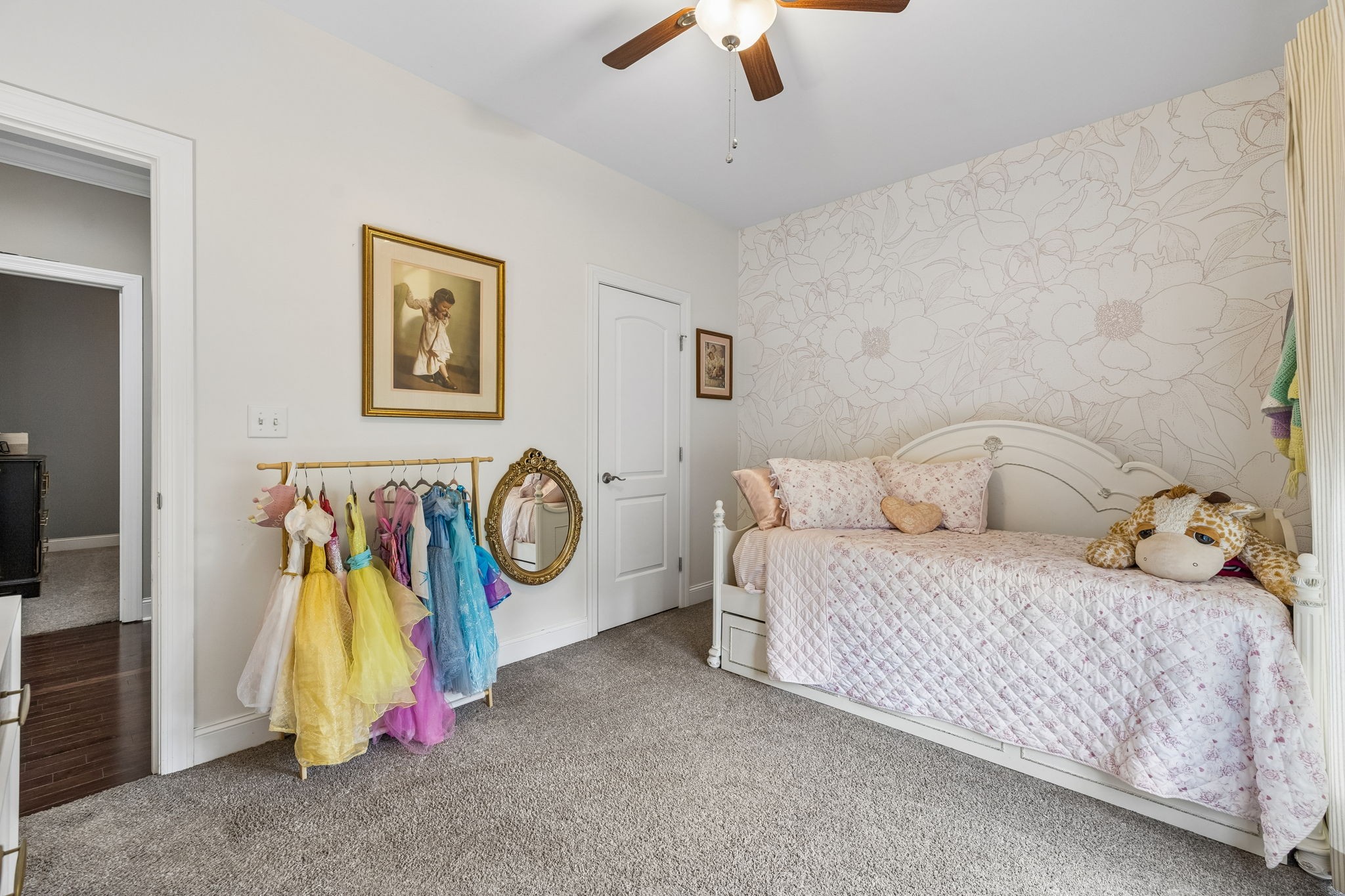 1002 Douglas Ct Property Photo 43