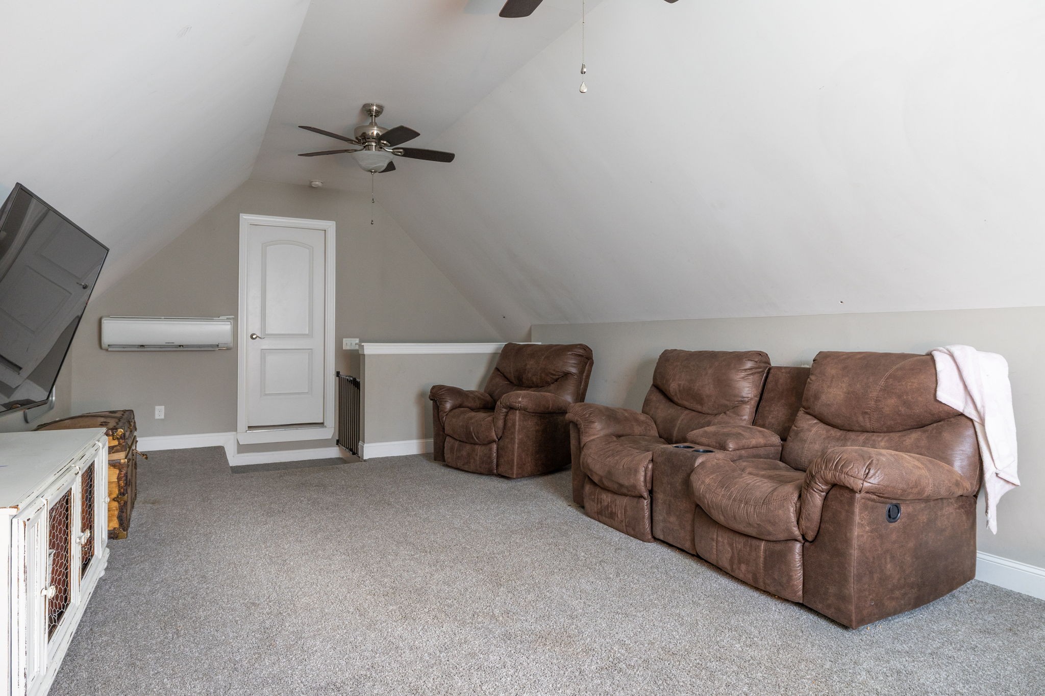 1002 Douglas Ct Property Photo 48