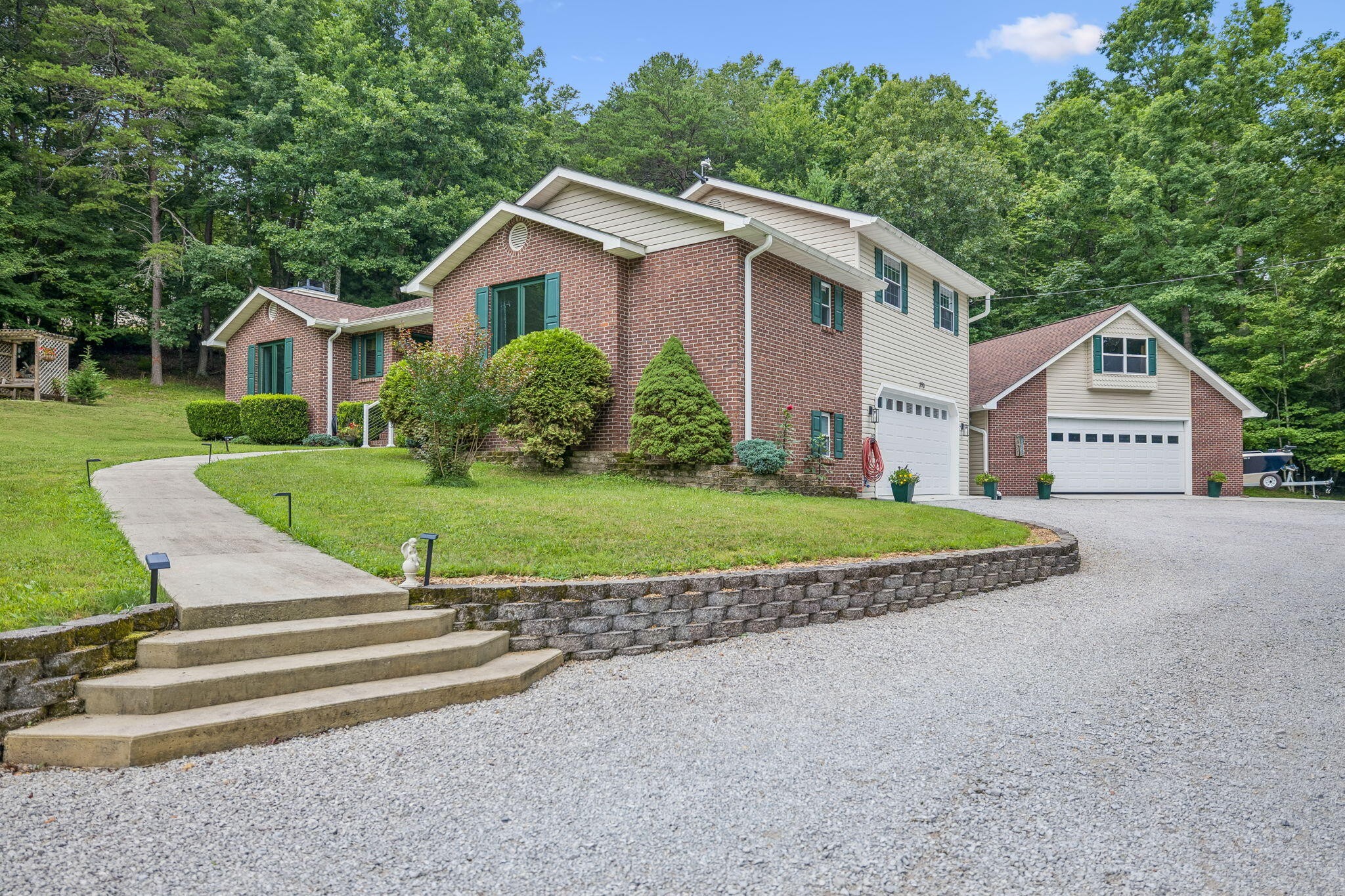 290 Goodstock Road Property Photo 1