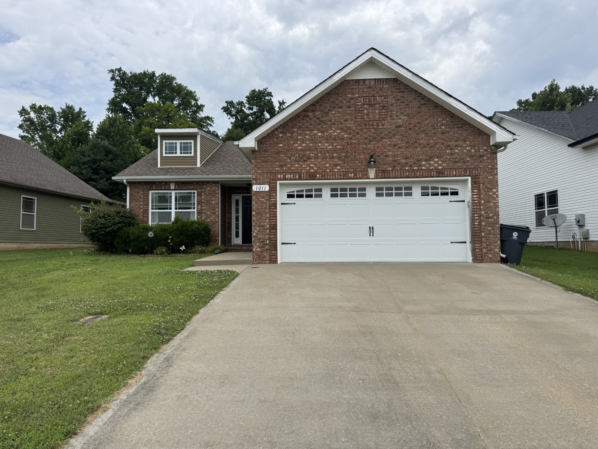 1011 Orchard Hills Dr Property Photo 1
