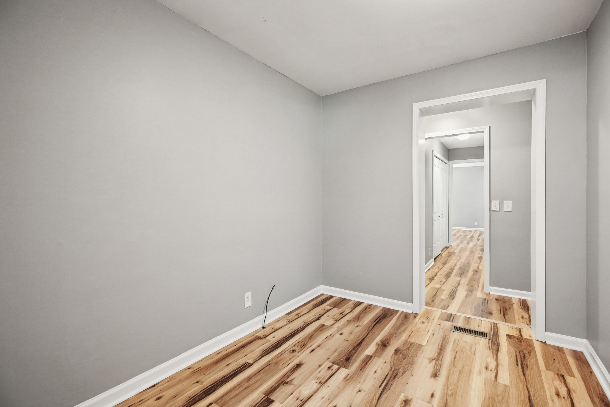 4049 Grays Point Rd Property Photo 17