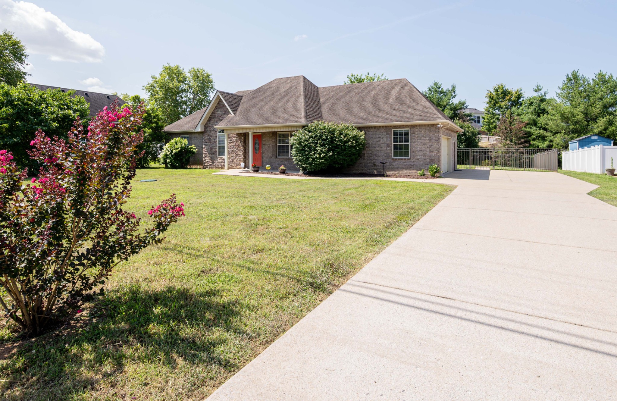 1125 Cascade Falls Dr
