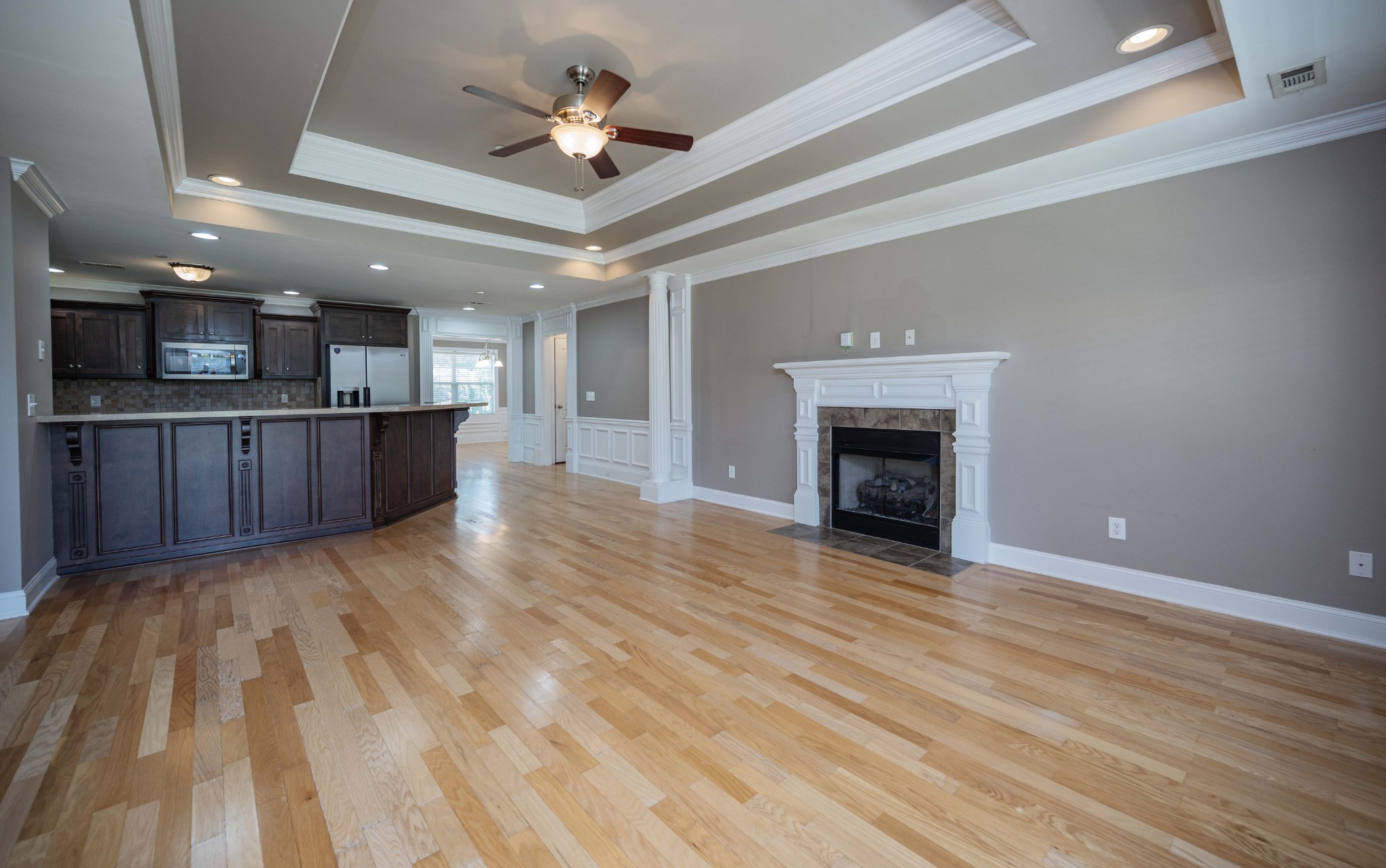 1125 Cascade Falls Dr Property Photo 2