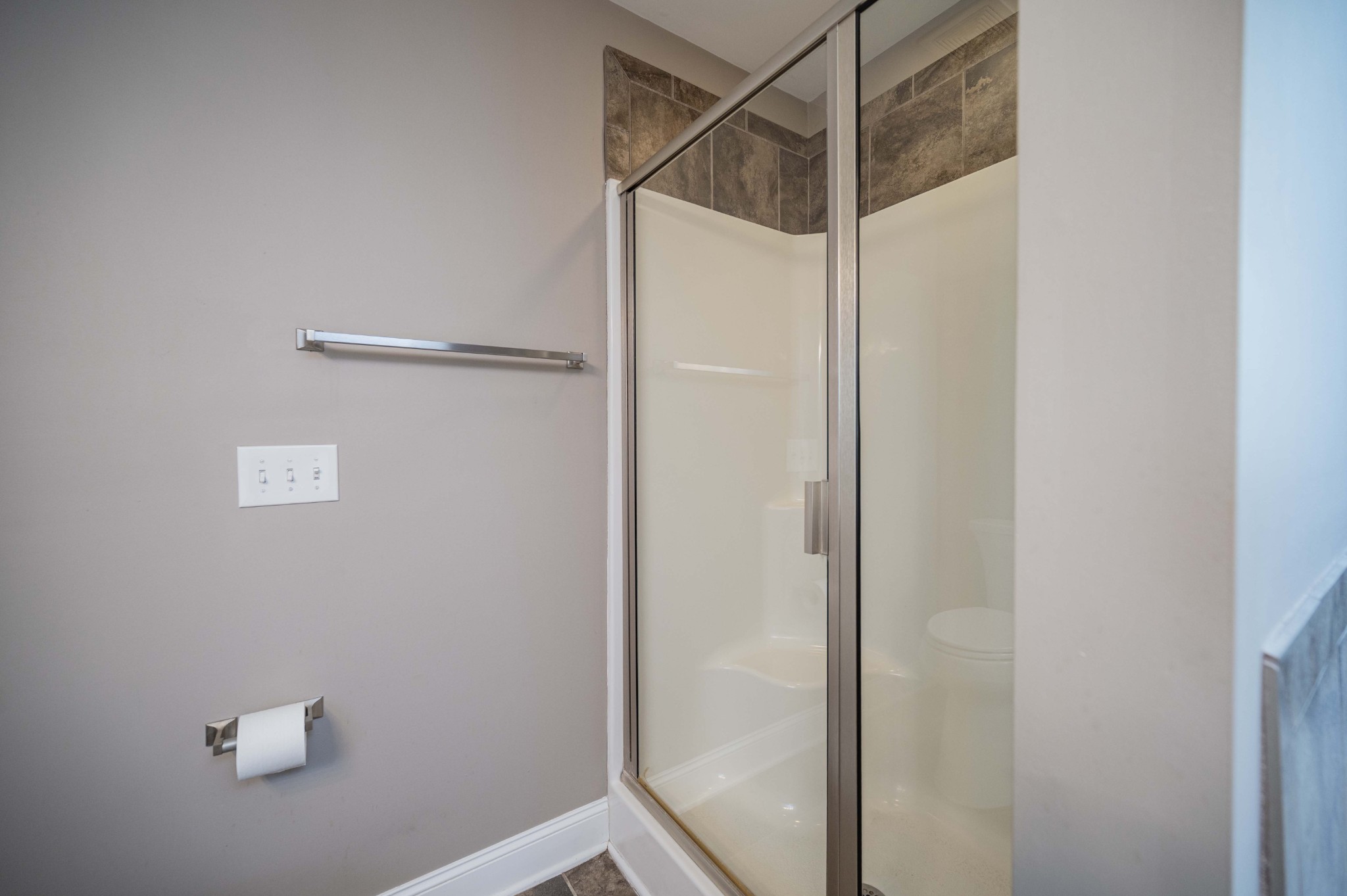 1125 Cascade Falls Dr Property Photo 25